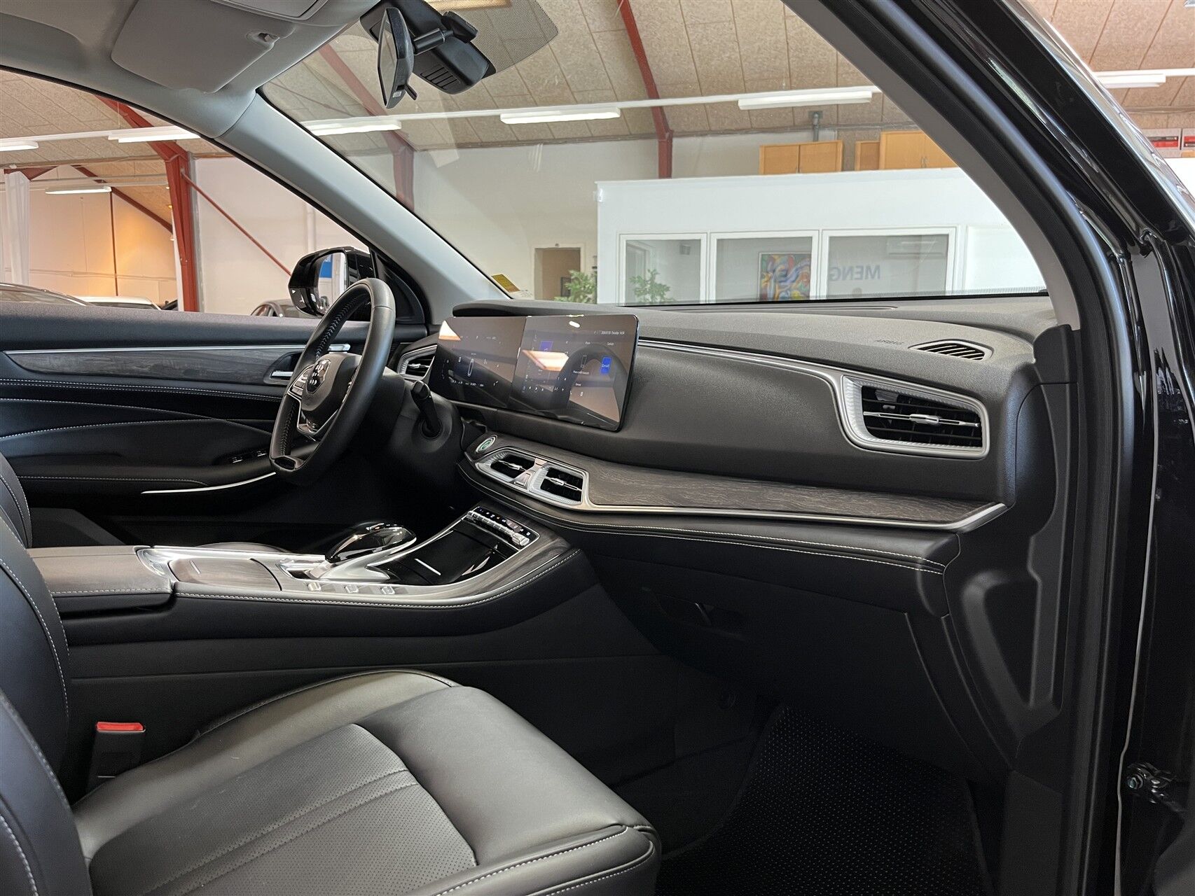 Billede af Navor E5 1,5 B/EL Rock 7 prs. E-CVT 218HK 5d Aut. 