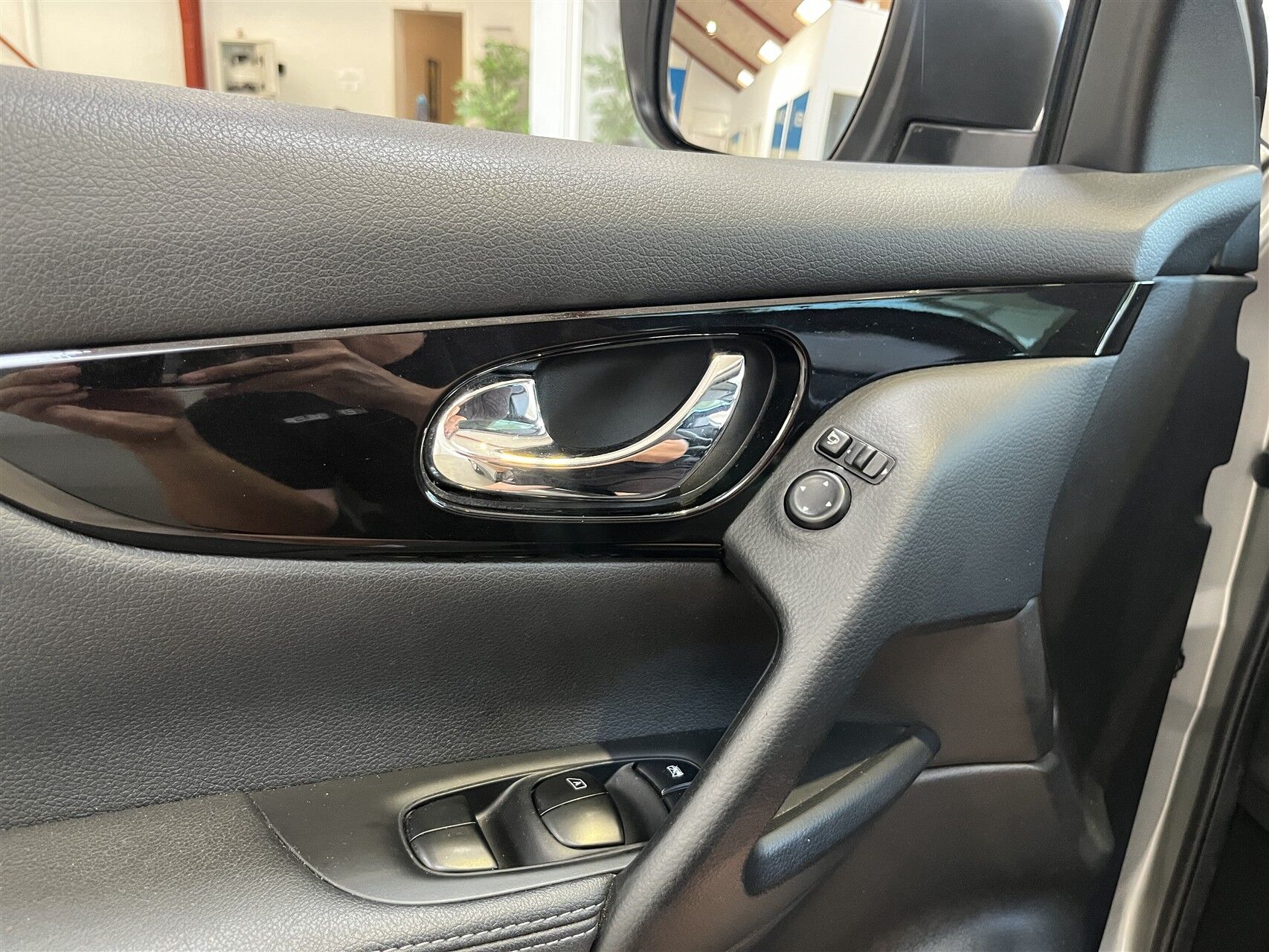 Billede af Nissan Qashqai 1,2 Dig-T Tekna 4X2 X-Tronic 115HK 5d 6g Aut.