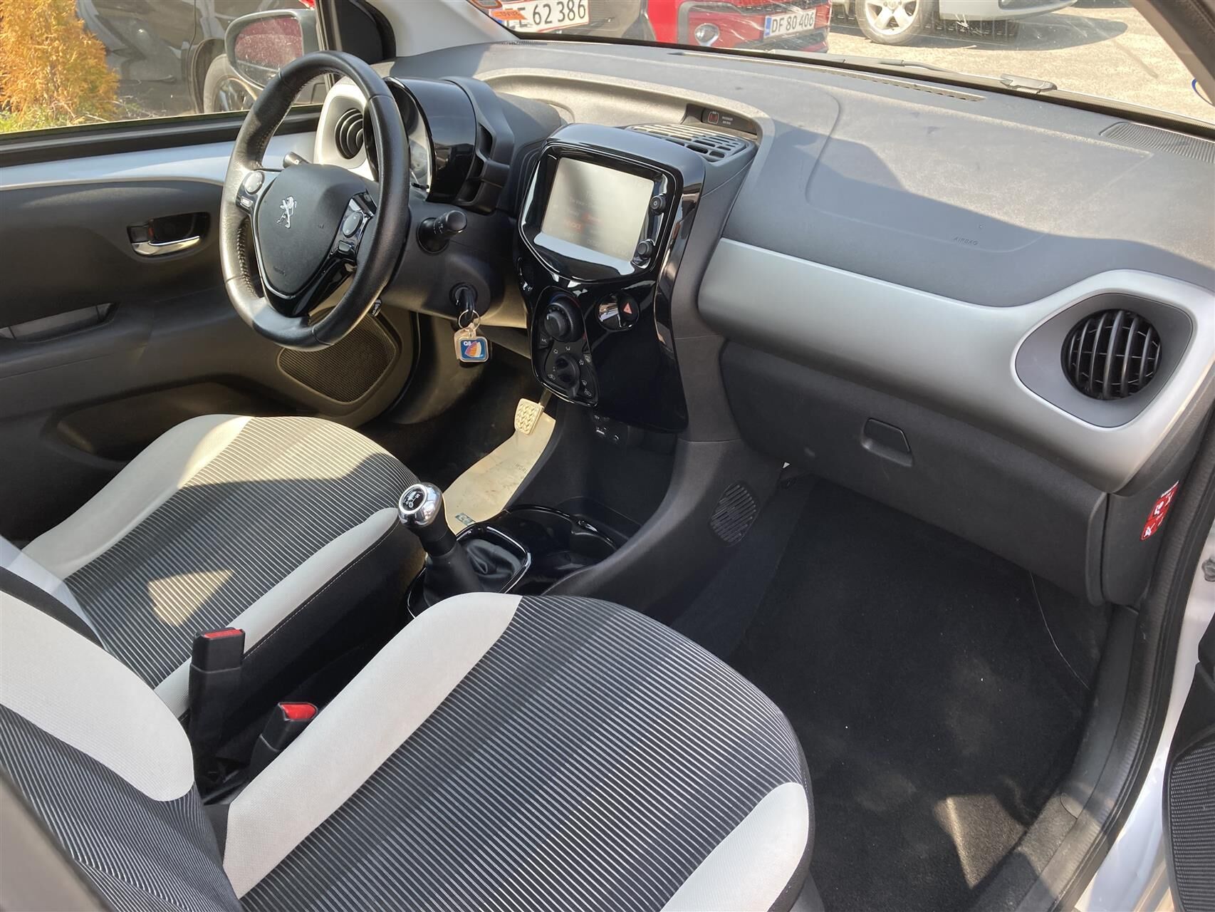 Billede af Peugeot 108 1,0 e-Vti Desire TOP! 69HK 5d