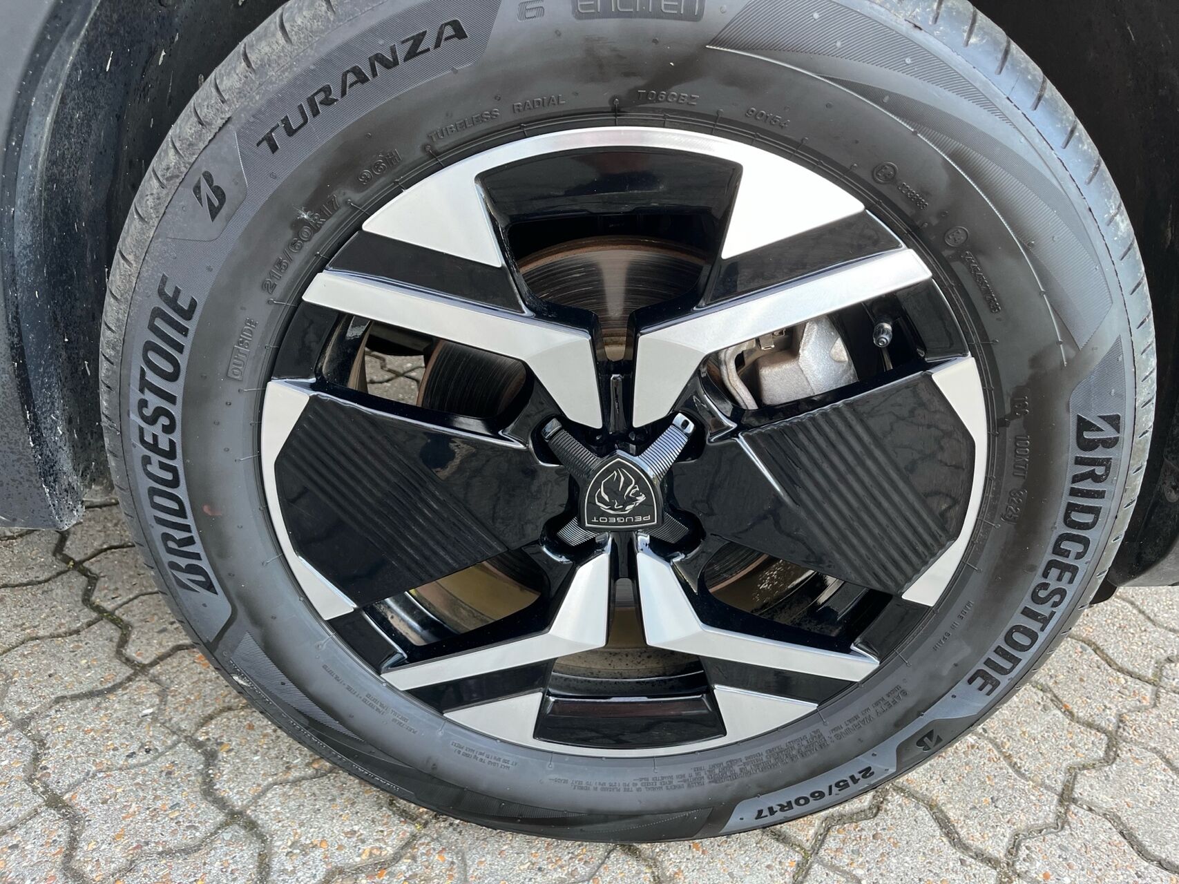 Billede af Peugeot e-2008 EL GT 156HK 5d Aut.