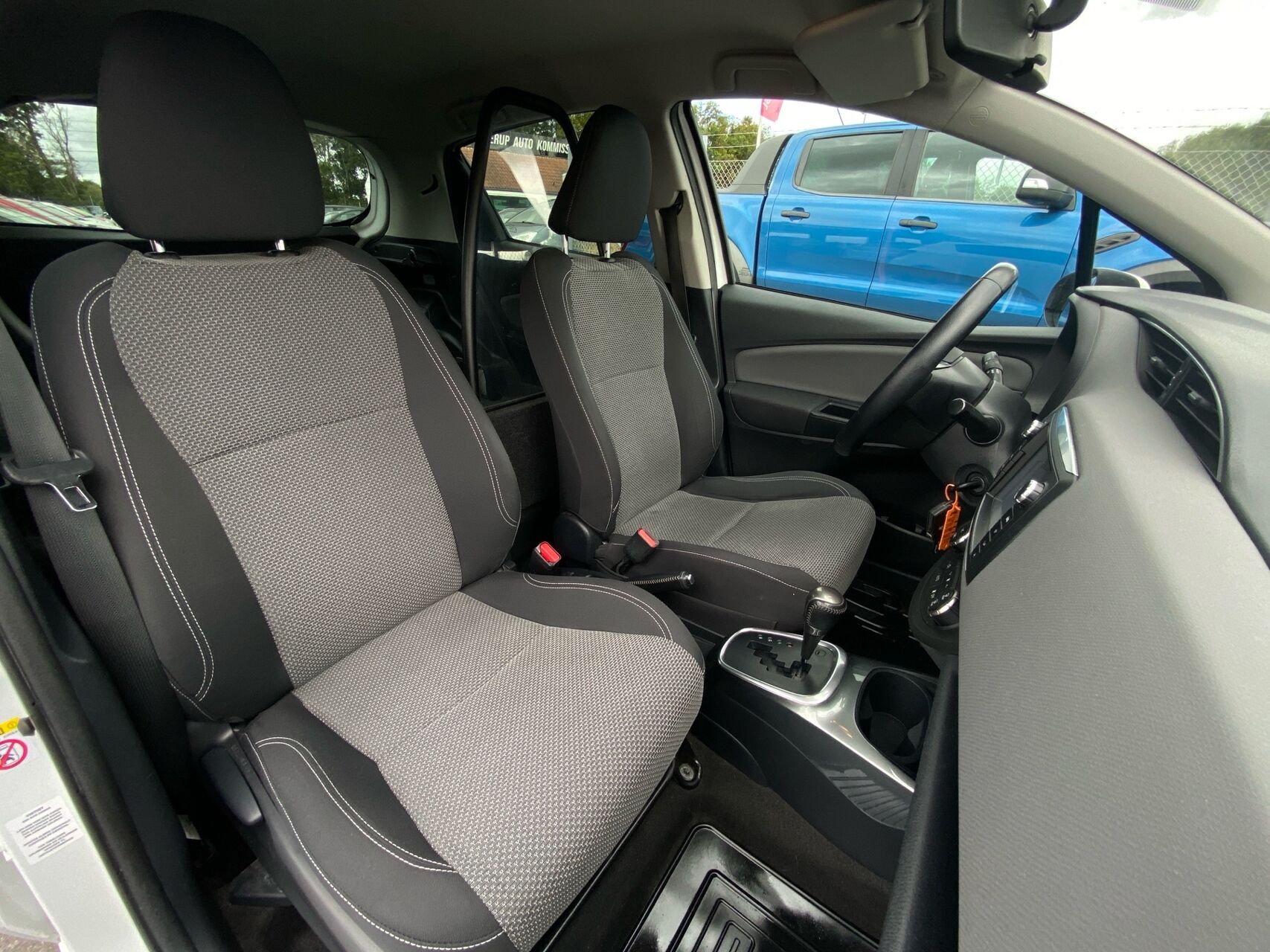 Billede af Toyota Yaris 1,5 Hybrid H2 E-CVT 100HK 5d Trinl. Gear
