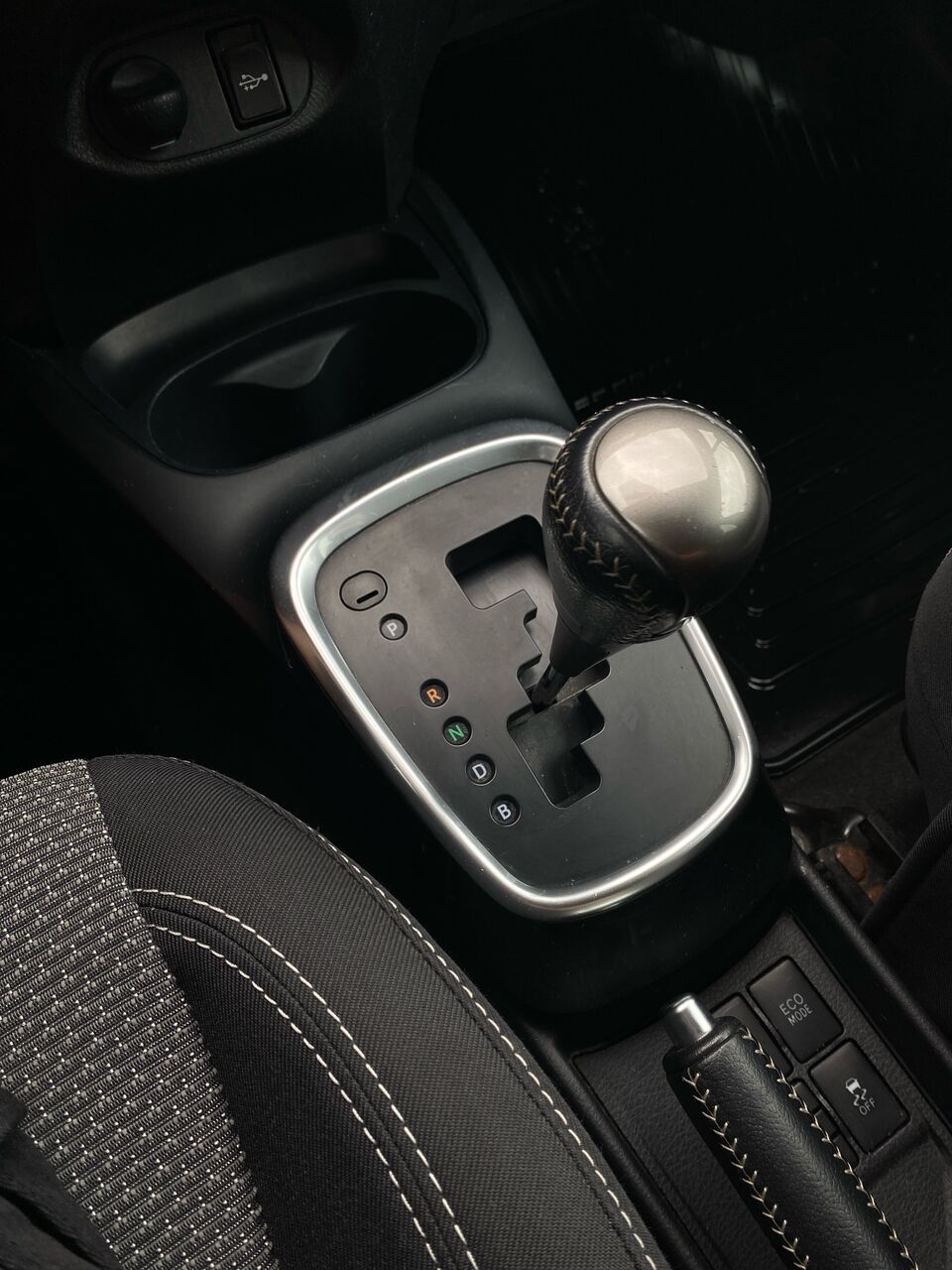 Billede af Toyota Yaris 1,5 Hybrid H2 E-CVT 100HK 5d Trinl. Gear