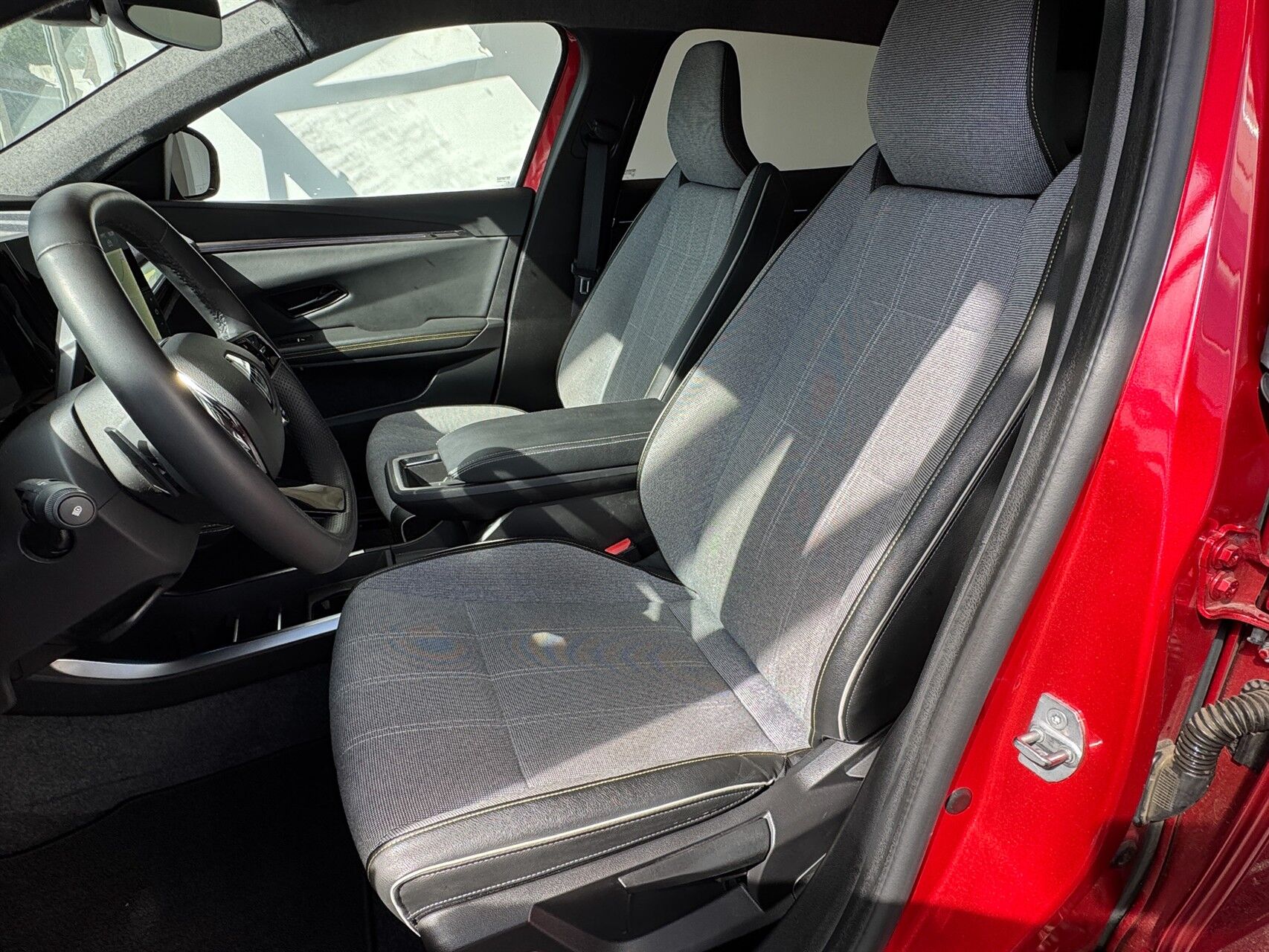 Billede af Renault Scénic E-TECH Techno 220HK Aut.