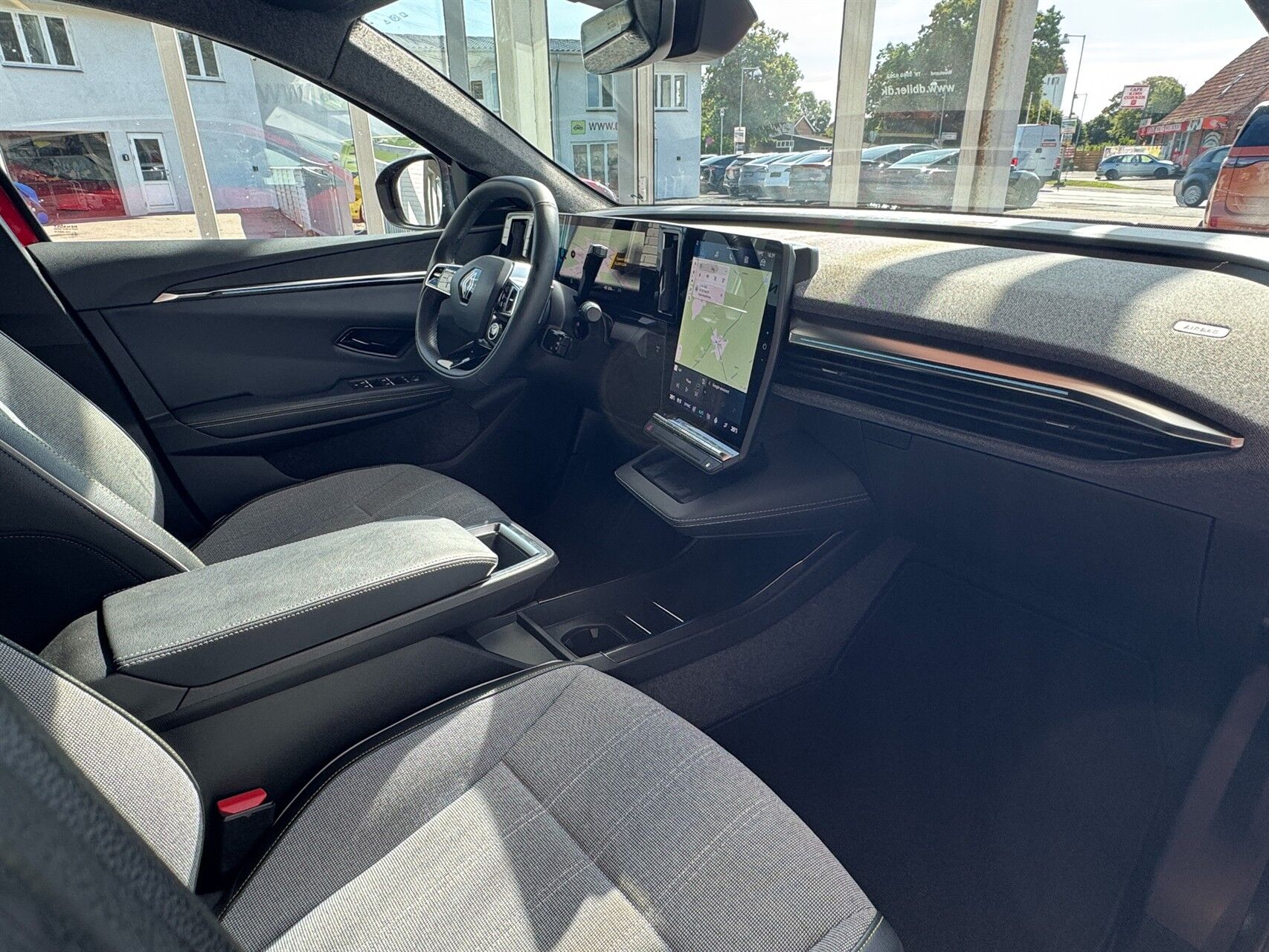 Billede af Renault Scénic E-TECH Techno 220HK Aut.