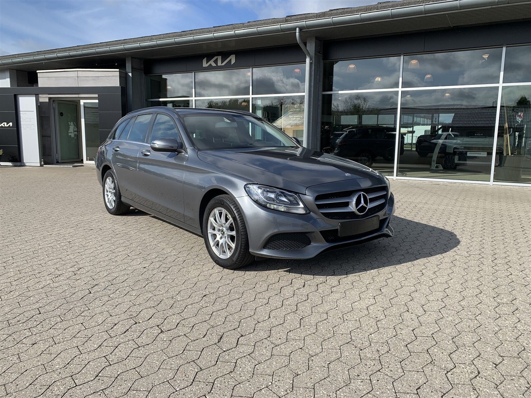 Billede af Mercedes-Benz C220 d T 2,1 Bluetec Progressive 7G-Tronic Plus 170HK Stc Aut.