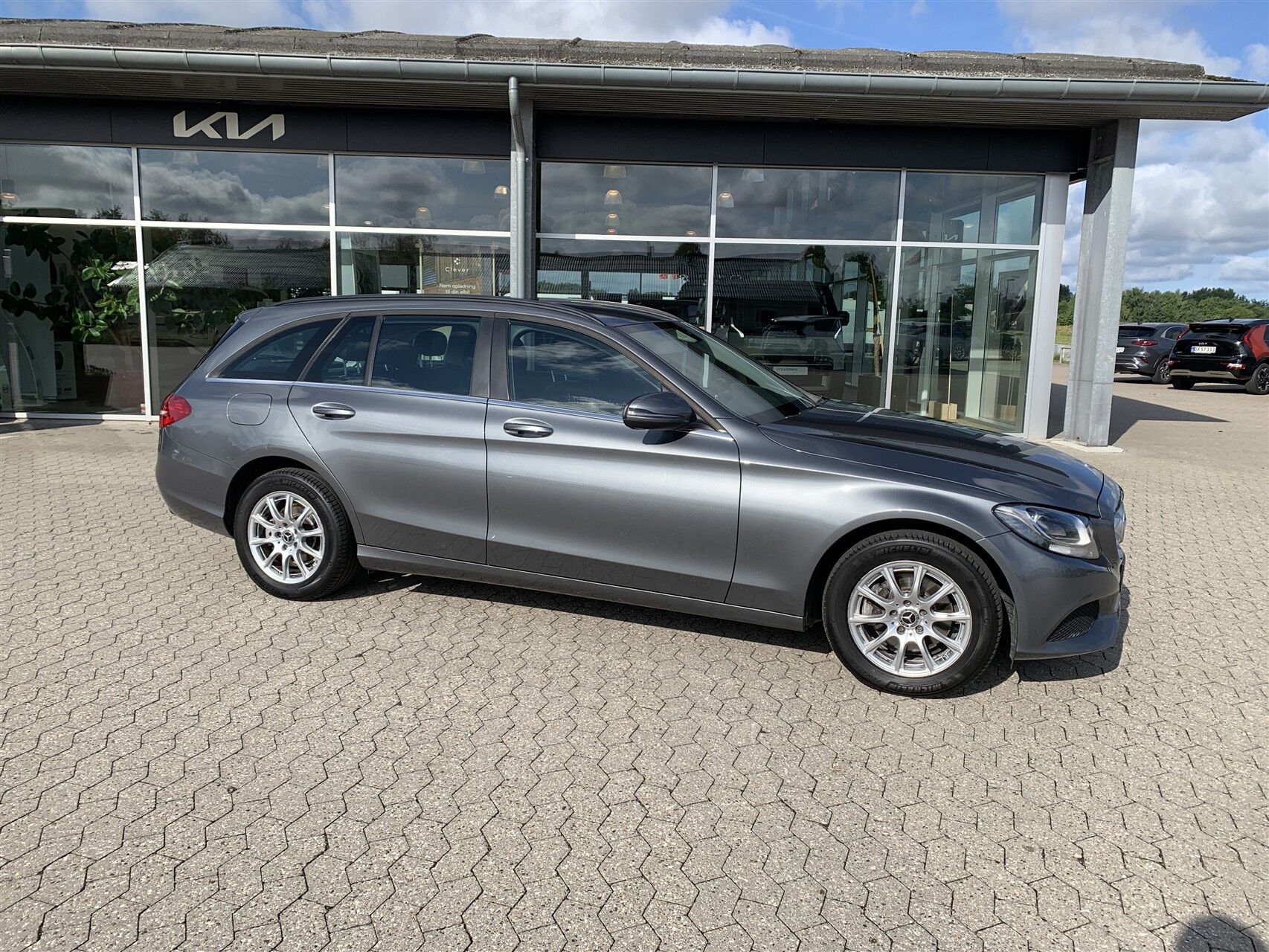 Billede af Mercedes-Benz C220 d T 2,1 Bluetec Progressive 7G-Tronic Plus 170HK Stc Aut.