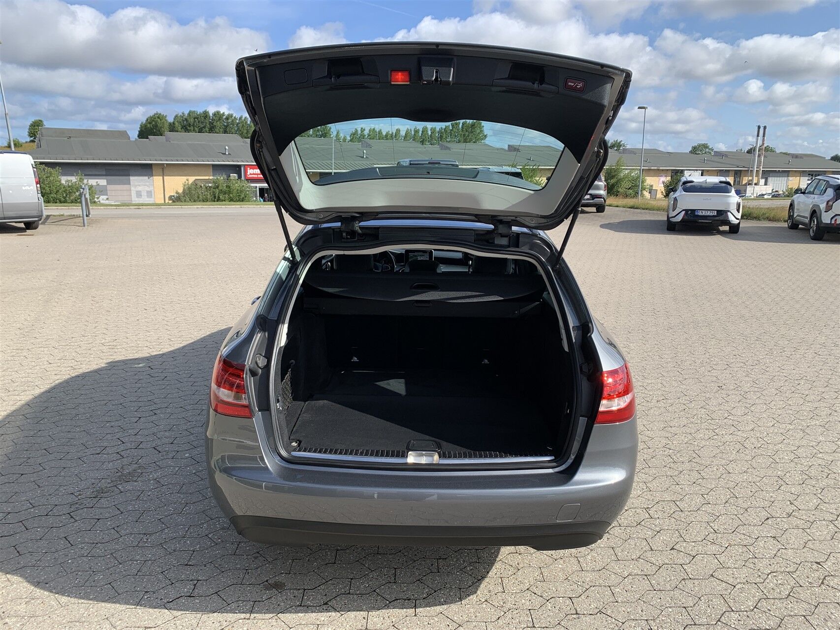 Billede af Mercedes-Benz C220 d T 2,1 Bluetec Progressive 7G-Tronic Plus 170HK Stc Aut.