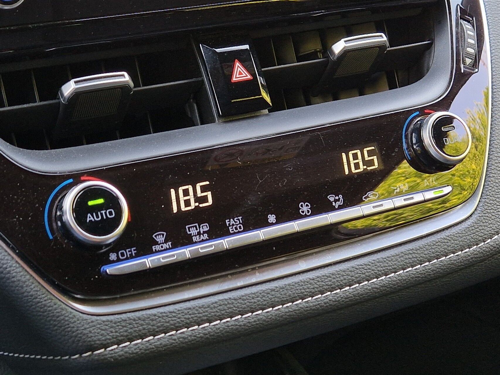 Billede af Toyota Corolla Touring Sports 1,8 Hybrid H3 E-CVT 122HK Stc Trinl. Gear