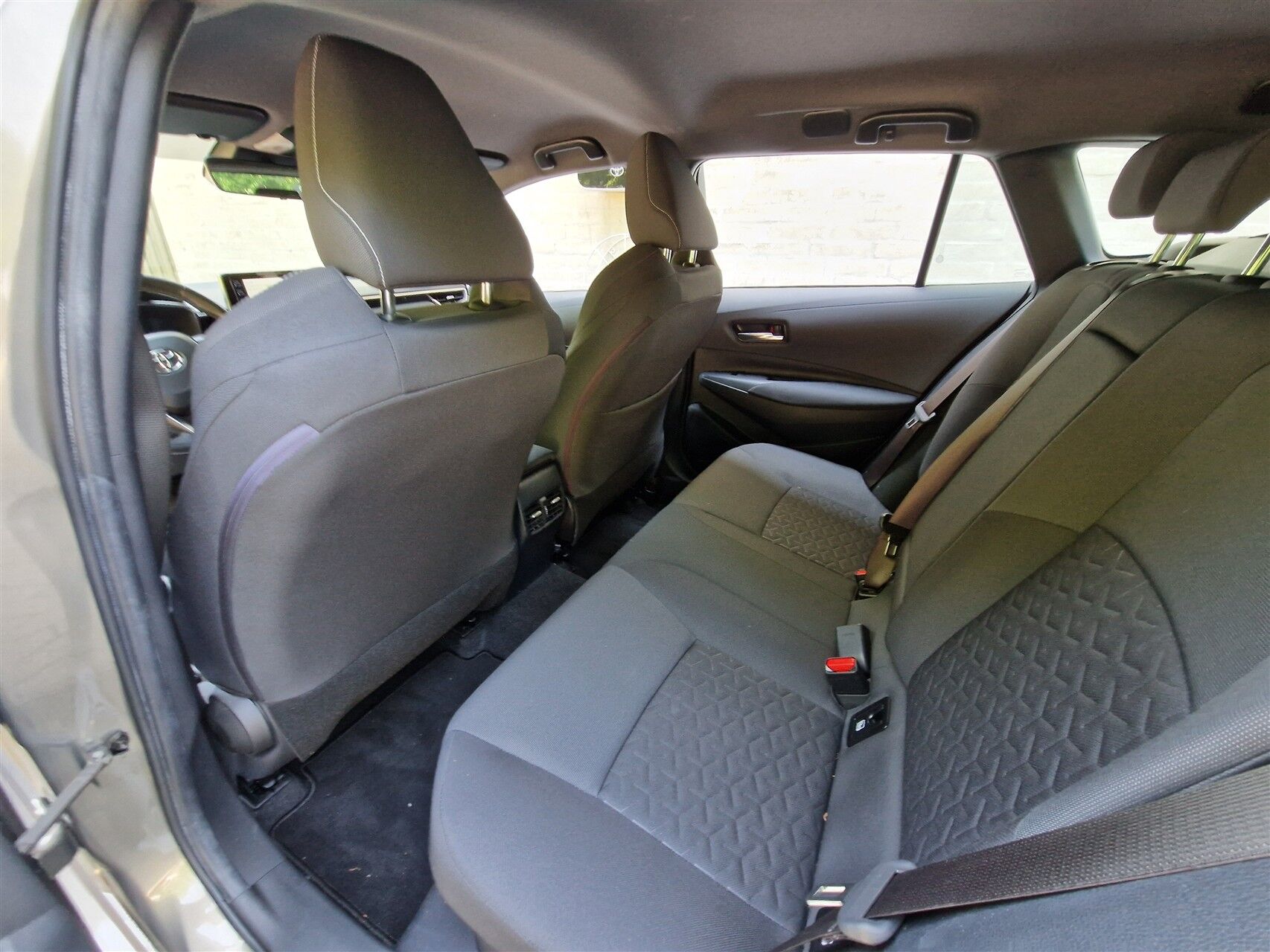 Billede af Toyota Corolla Touring Sports 1,8 Hybrid H3 E-CVT 122HK Stc Trinl. Gear