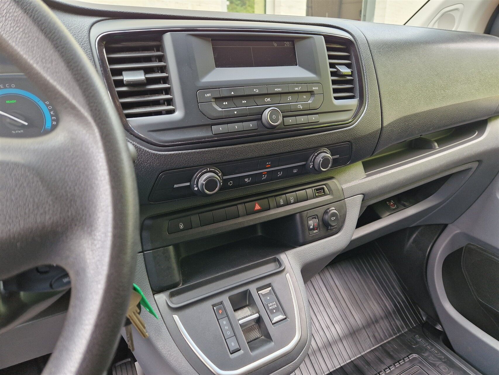 Billede af Toyota Proace Verso Electric Medium EL Combi m/Dobbelt bagdør, En Skydedør 136HK Aut.