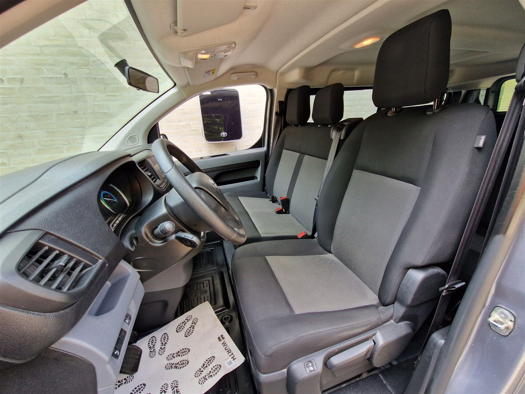 Billede af Toyota Proace Verso Electric Medium EL Combi m/Dobbelt bagdør, En Skydedør 136HK Aut.