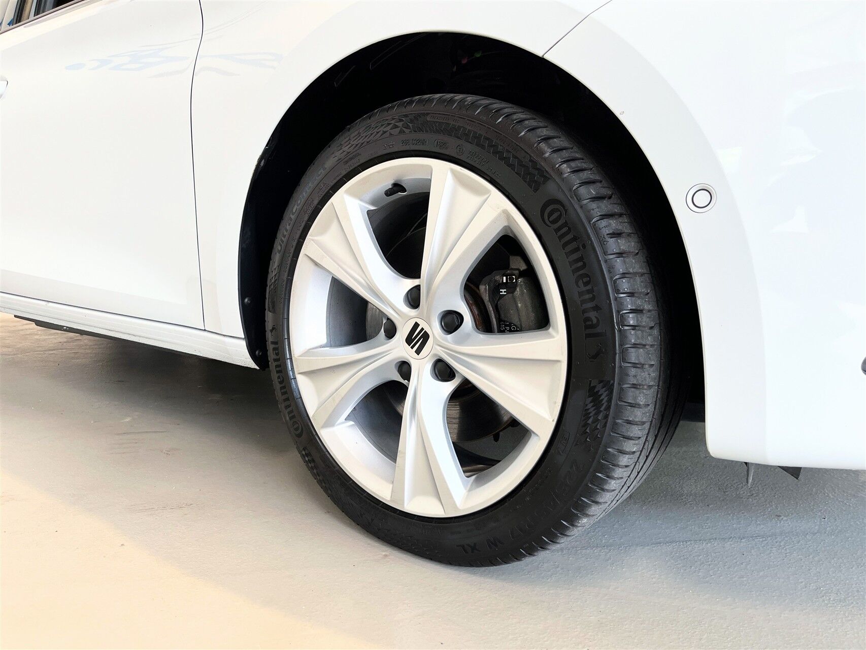 Billede af Seat Leon 1,4 e-Hybrid FR DSG 204HK 5d 6g Aut.