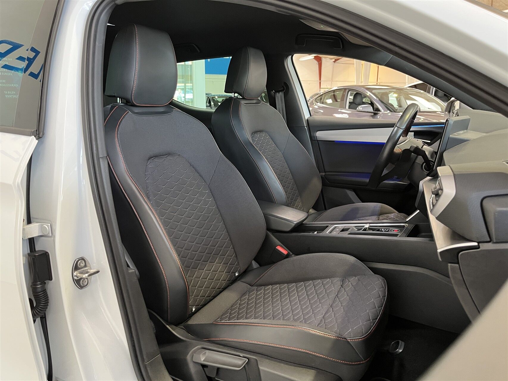 Billede af Seat Leon 1,4 e-Hybrid FR DSG 204HK 5d 6g Aut.