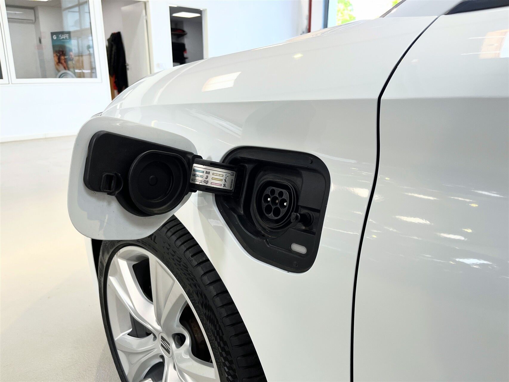 Billede af Seat Leon 1,4 e-Hybrid FR DSG 204HK 5d 6g Aut.