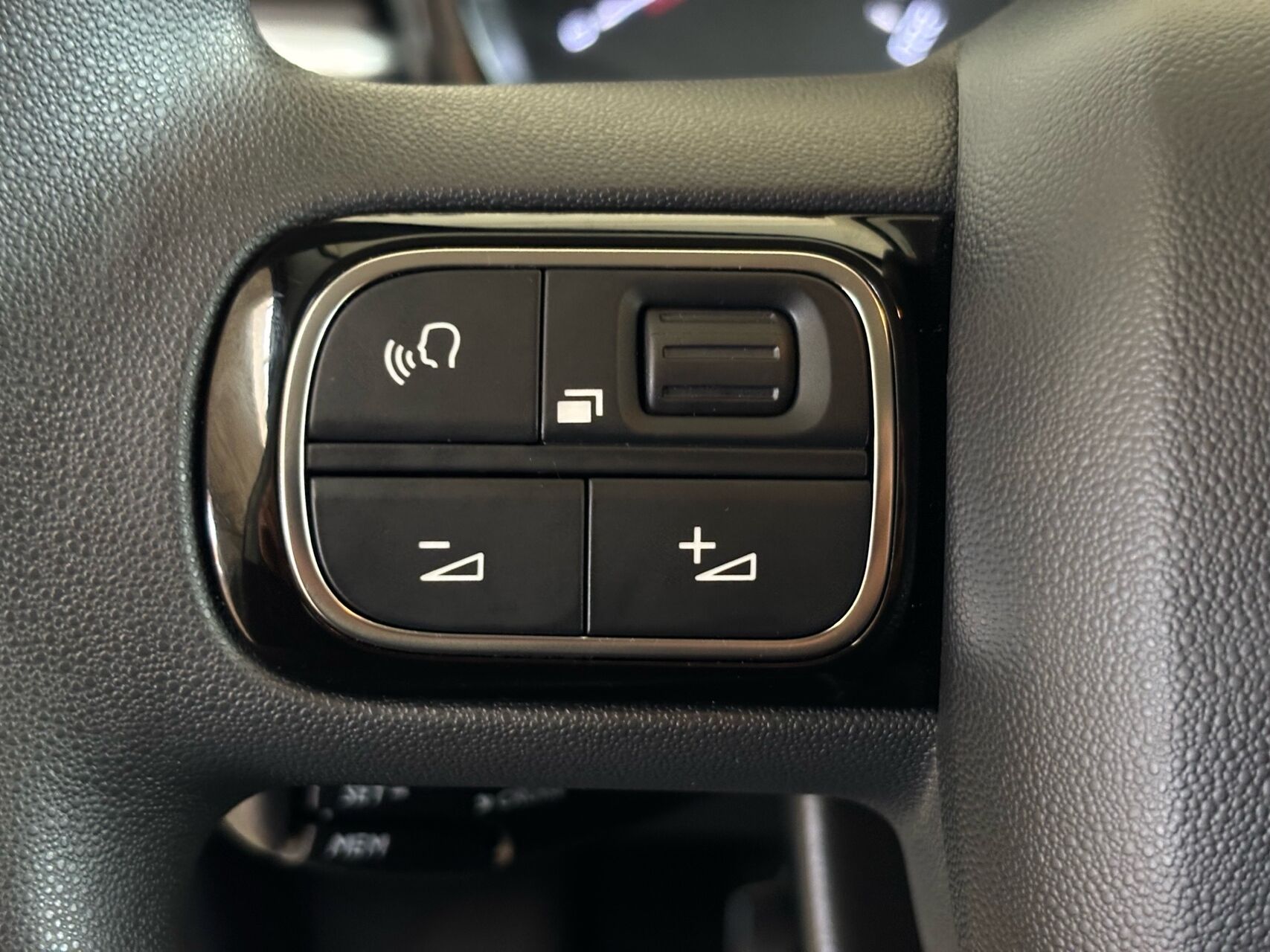 Billede af Citroën C3 1,2 PureTech Limited start/stop 82HK 5d