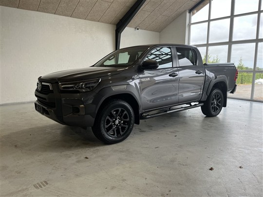 Toyota HiLux 2,8 D-4D  Mild hybrid Invincible AWD 204HK DobKab Aut.