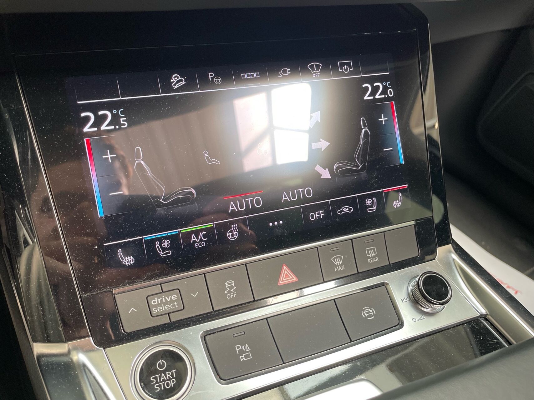 Billede af Audi E-tron 55 Advanced Quattro 408HK 5d Aut.
