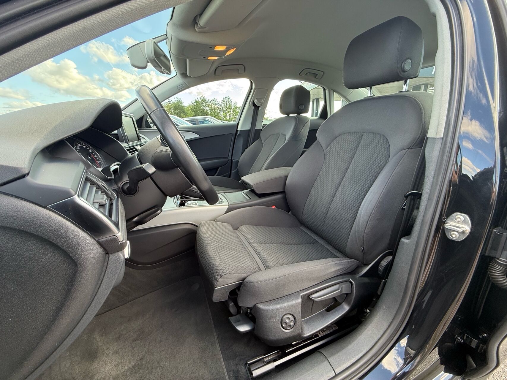 Billede af Audi A6 3,0 TDI S-Line Quattro S Tron 245HK Aut. 