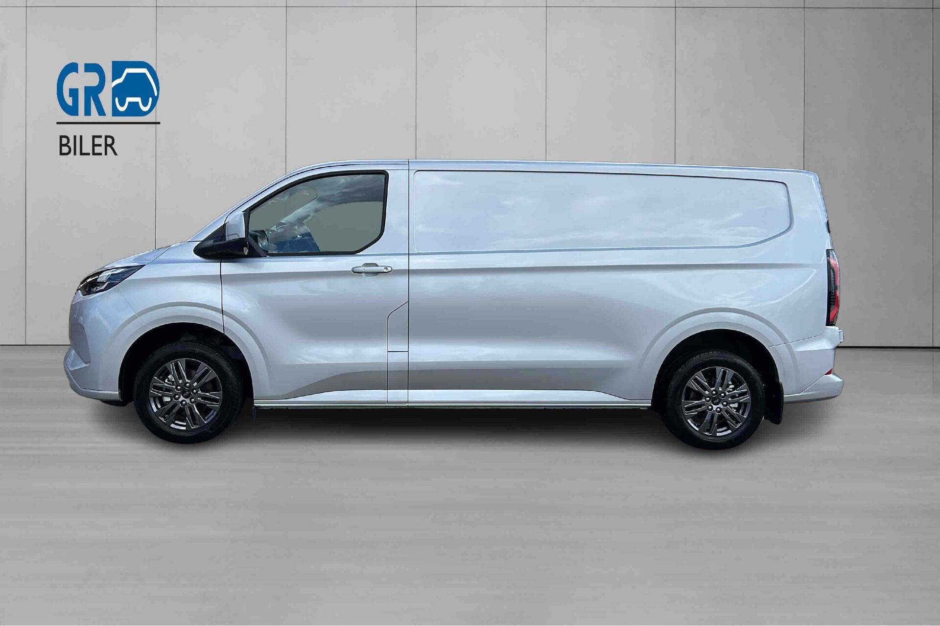 Billede af Ford E-Transit Custom 340 L2H1 EL Limited 136HK Van Aut.
