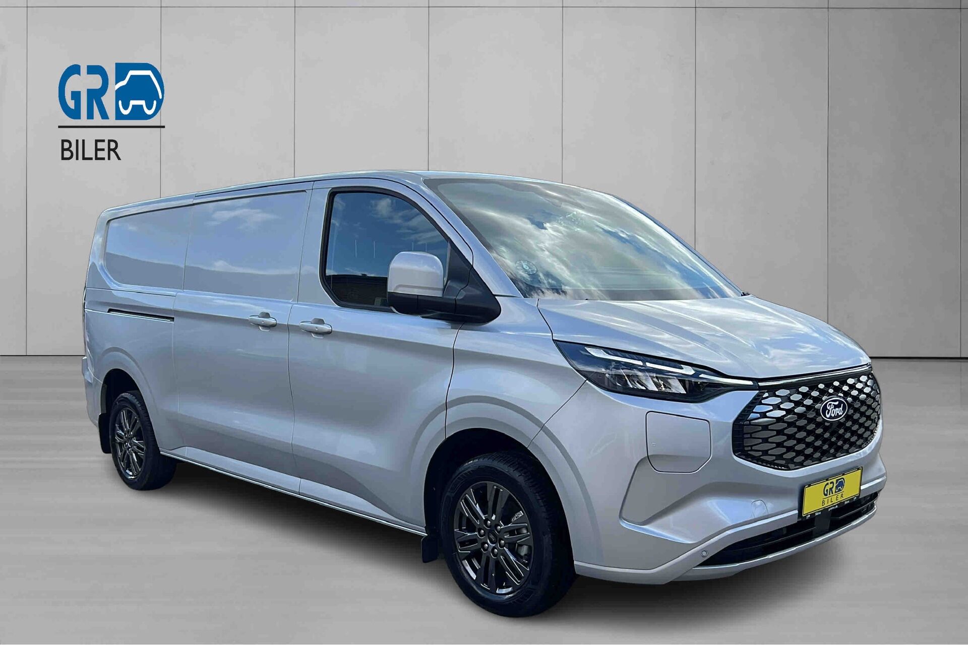 Billede af Ford E-Transit Custom 340 L2H1 EL Limited 136HK Van Aut.