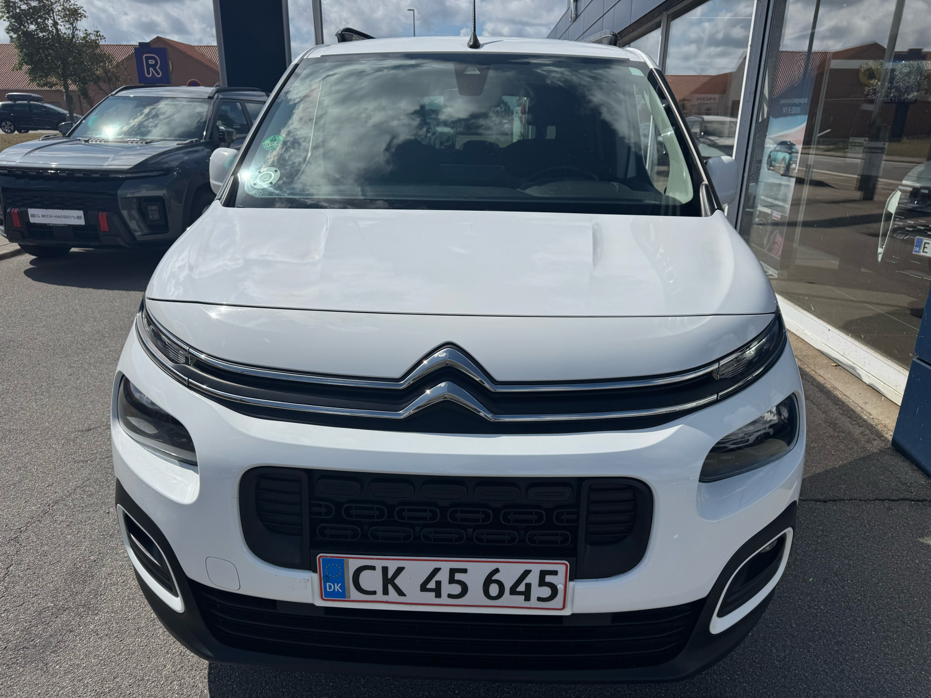 Billede af Citroën Berlingo 1,5 Blue HDi Iconic EAT8 start/stop 130HK 8g Aut.