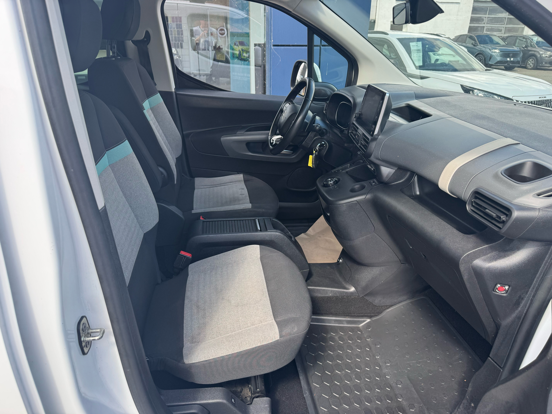 Billede af Citroën Berlingo 1,5 Blue HDi Iconic EAT8 start/stop 130HK 8g Aut.