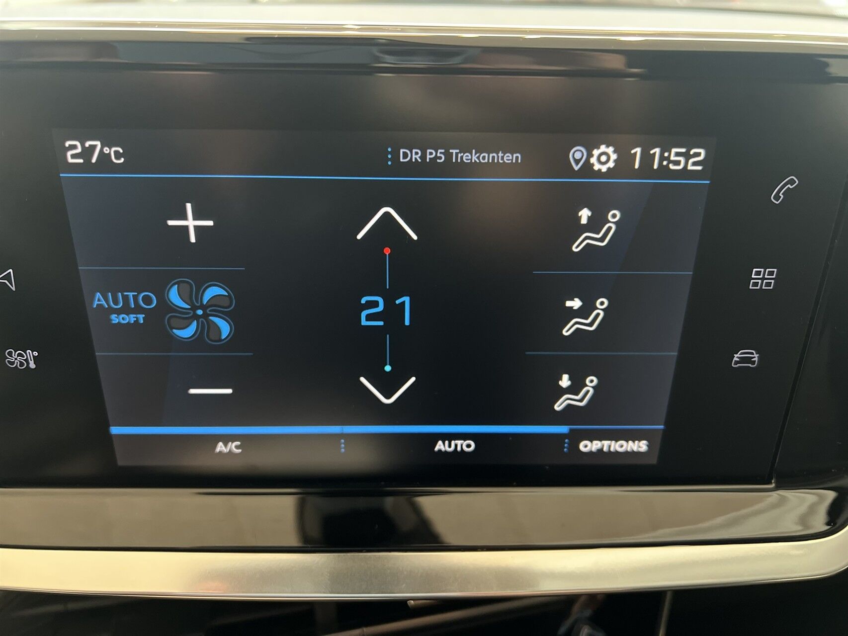 Billede af Peugeot 2008 1,2 PureTech Platin EAT8 130HK 5d 8g Aut.