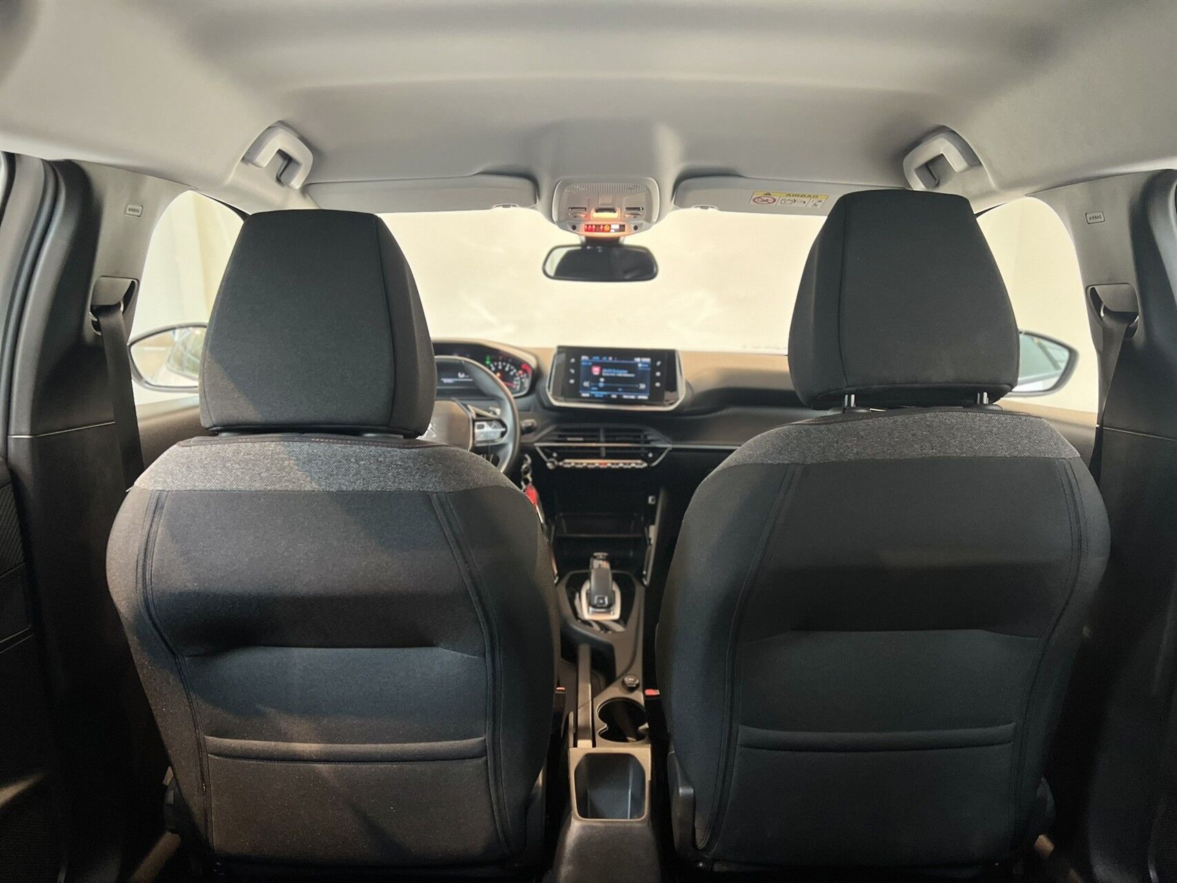 Billede af Peugeot 2008 1,2 PureTech Platin EAT8 130HK 5d 8g Aut.