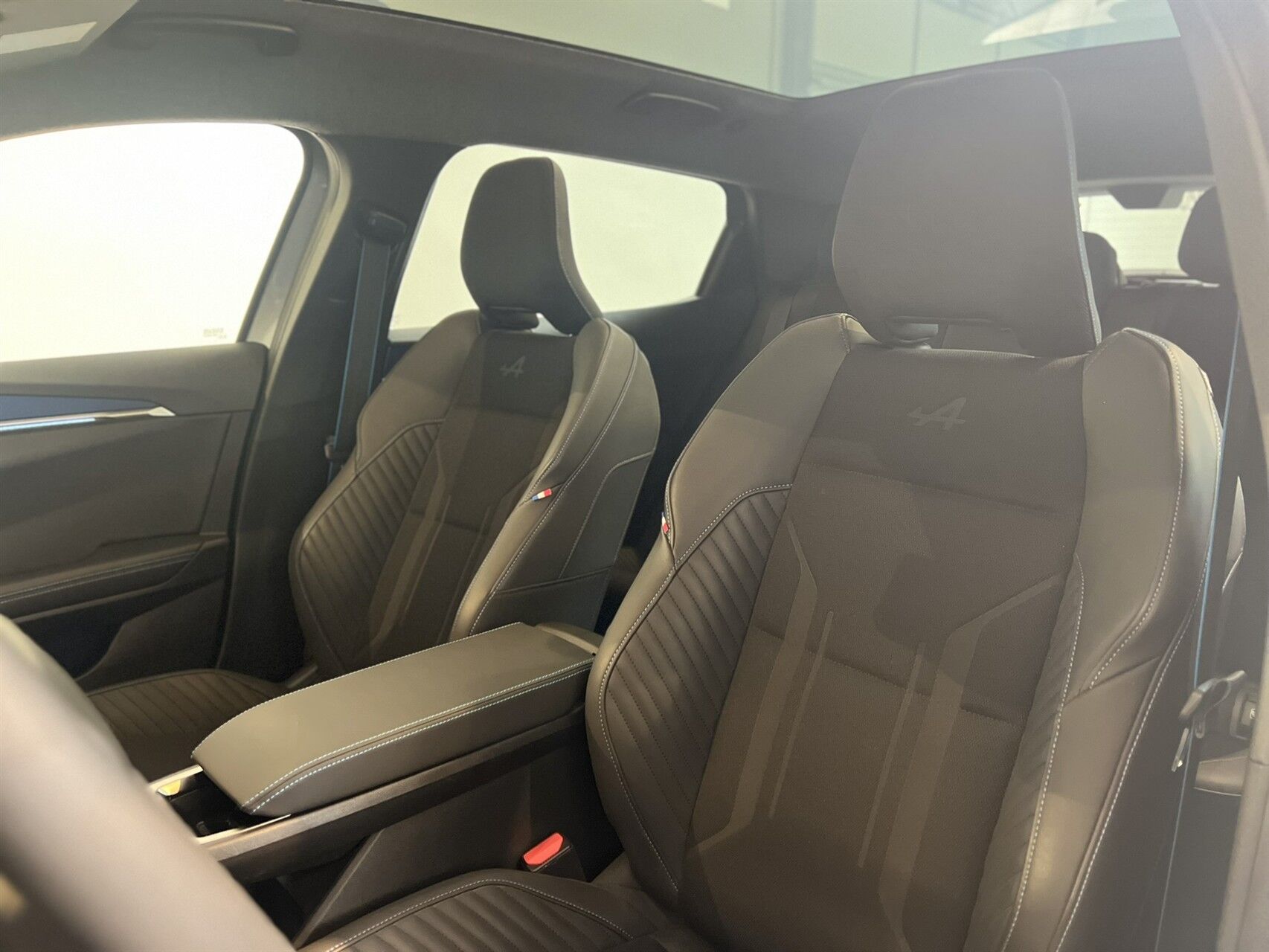 Billede af Renault Scénic E-TECH Esprit Alpine 220HK Aut.
