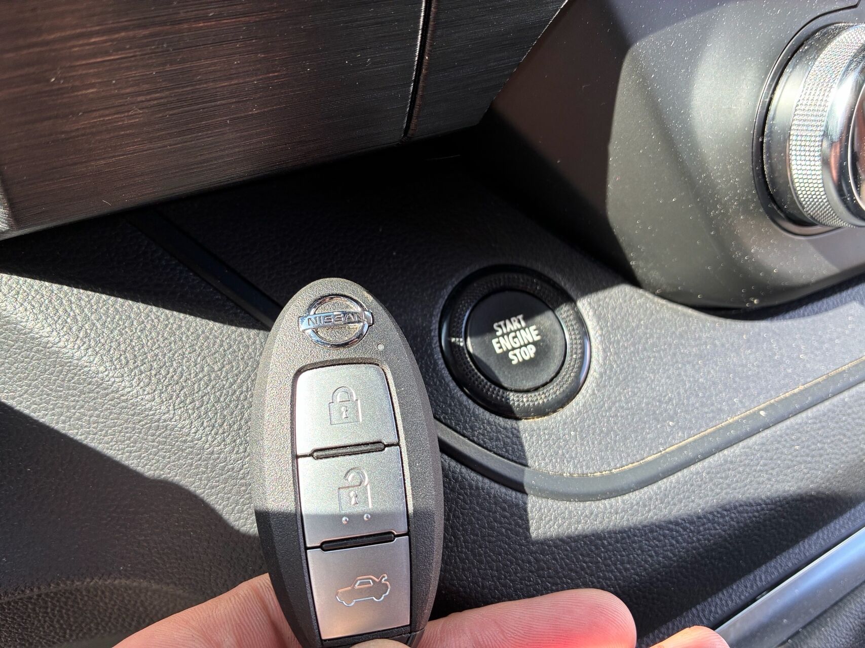 Billede af Nissan Primastar L2H1 2,0 DCi Tekna 170HK Van 6g Aut.