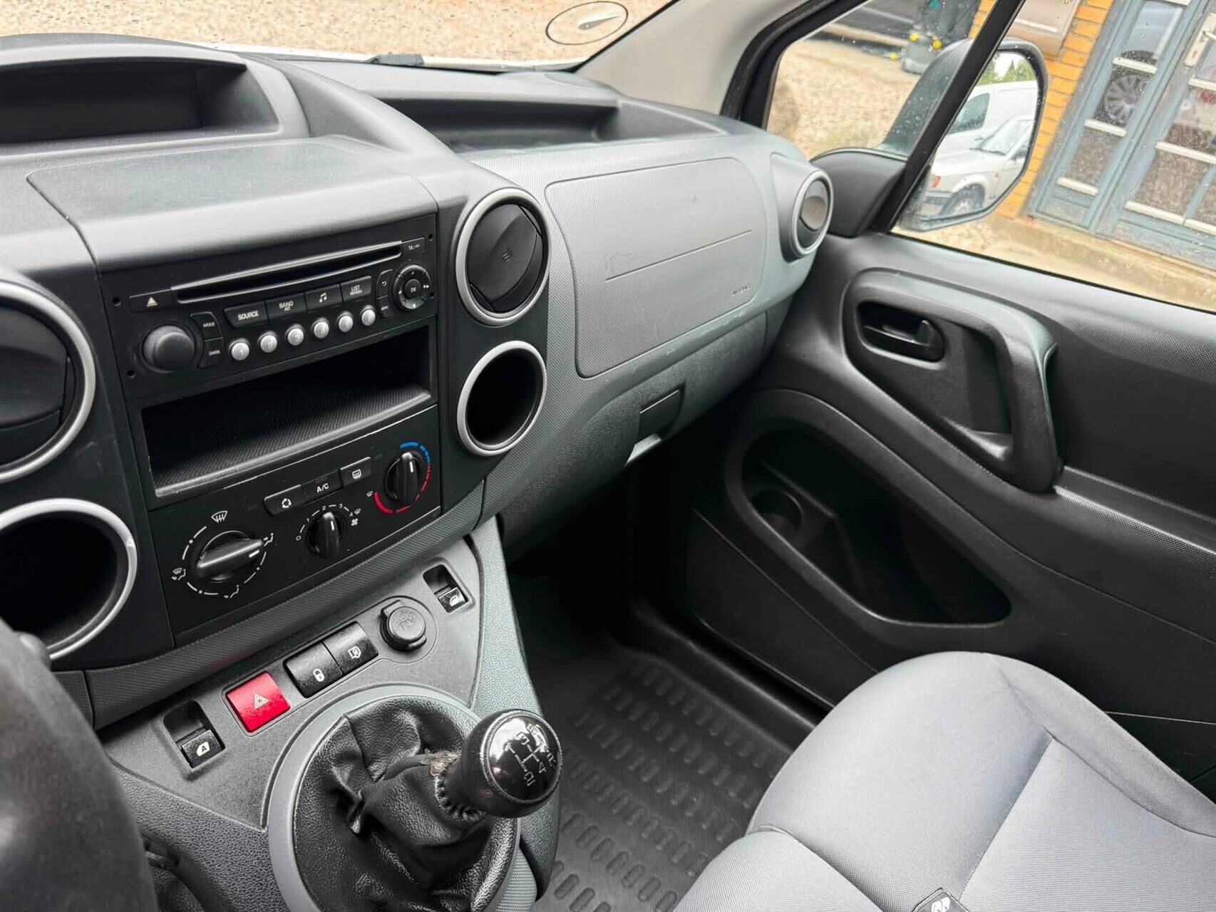 Billede af Citroën Berlingo L1N2 1,6 e-HDi 90HK