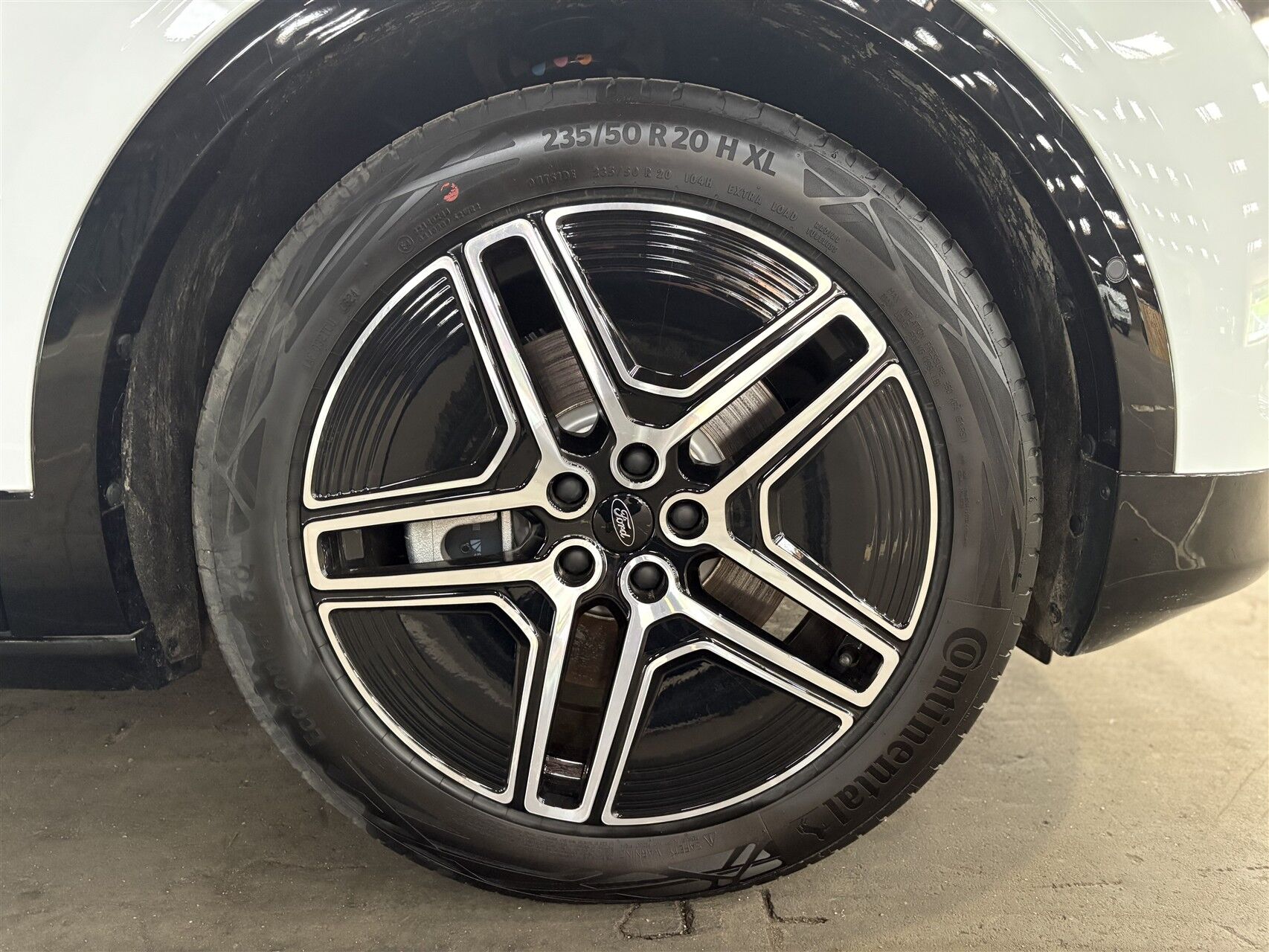 Billede af Ford Capri EL UR Premium AWD 340HK 5d Aut.