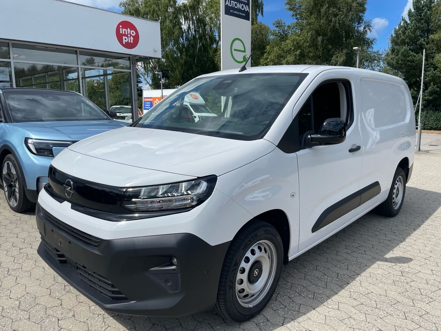 Billede af Opel Combo L2V2 1,5 BlueHDi Enjoy+ EAT8 130HK Van 8g Aut.