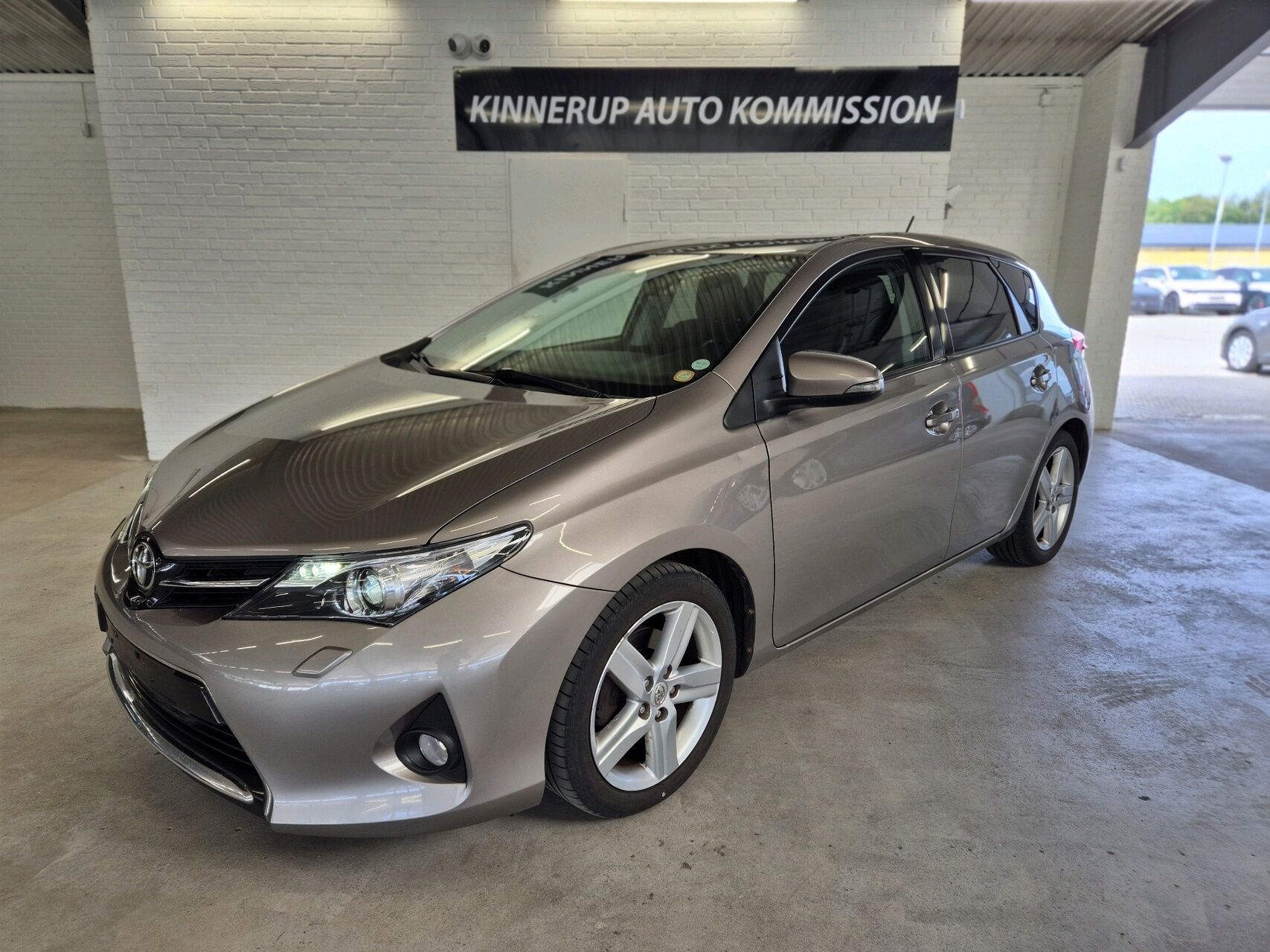 Billede af Toyota Auris 2,0 D-4D DPF T2 124HK 5d 6g