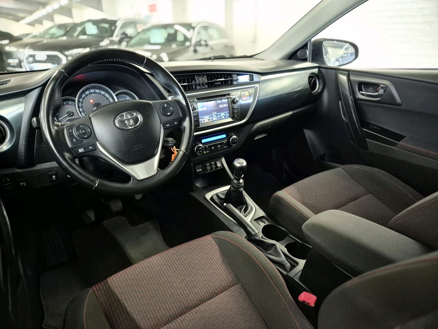 Billede af Toyota Auris 2,0 D-4D DPF T2 124HK 5d 6g