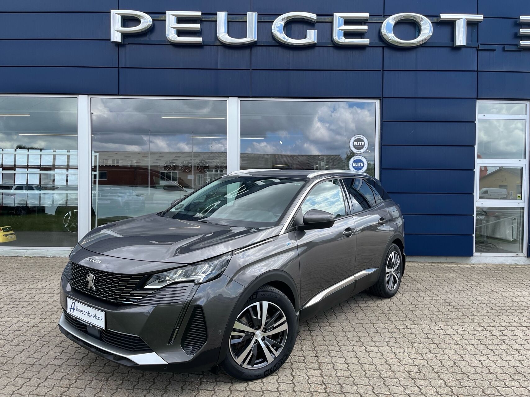 Billede af Peugeot 3008 1,6 PureTech  Plugin-hybrid Allure Pack EAT8 225HK 5d 8g Aut.