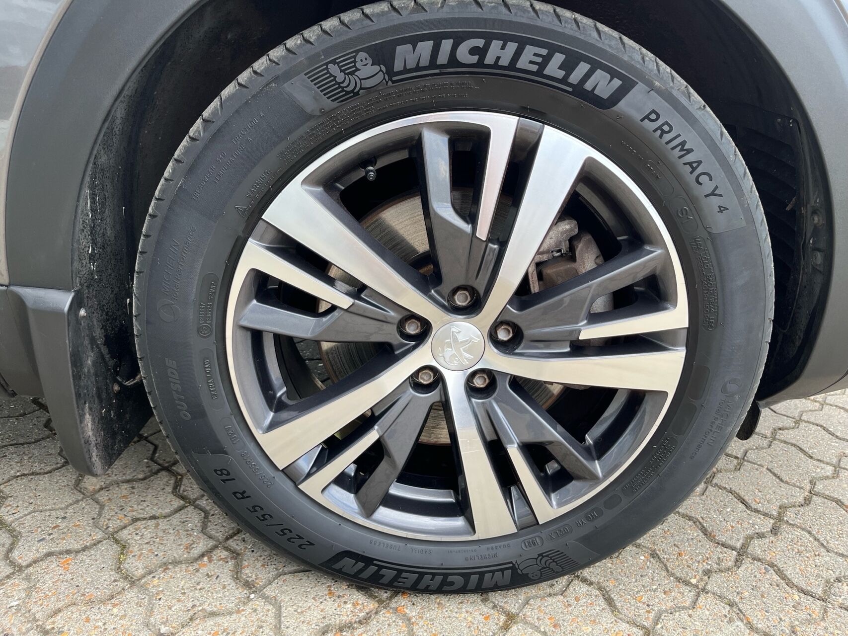 Billede af Peugeot 3008 1,6 PureTech  Plugin-hybrid Allure Pack EAT8 225HK 5d 8g Aut.