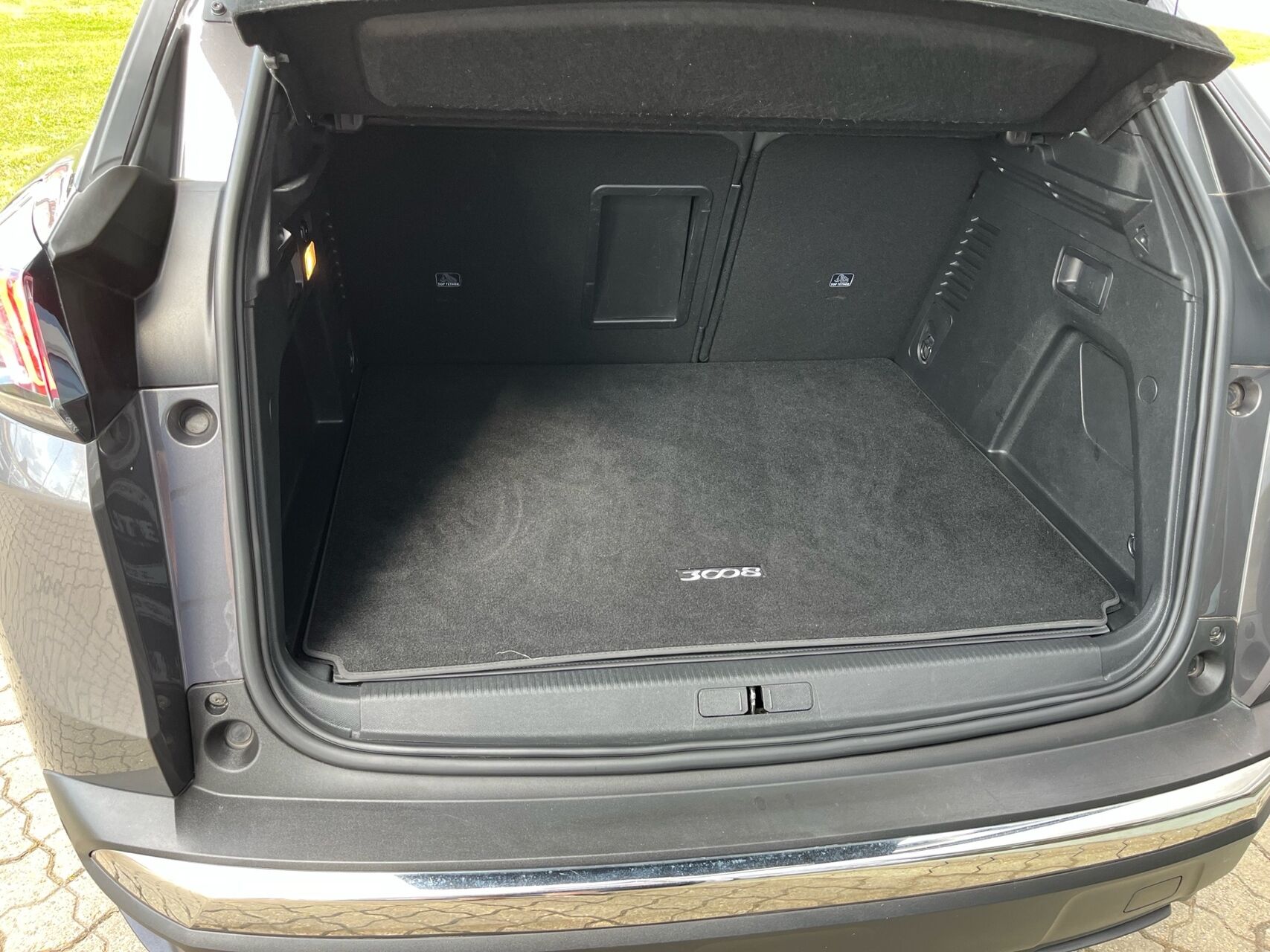 Billede af Peugeot 3008 1,6 PureTech  Plugin-hybrid Allure Pack EAT8 225HK 5d 8g Aut.