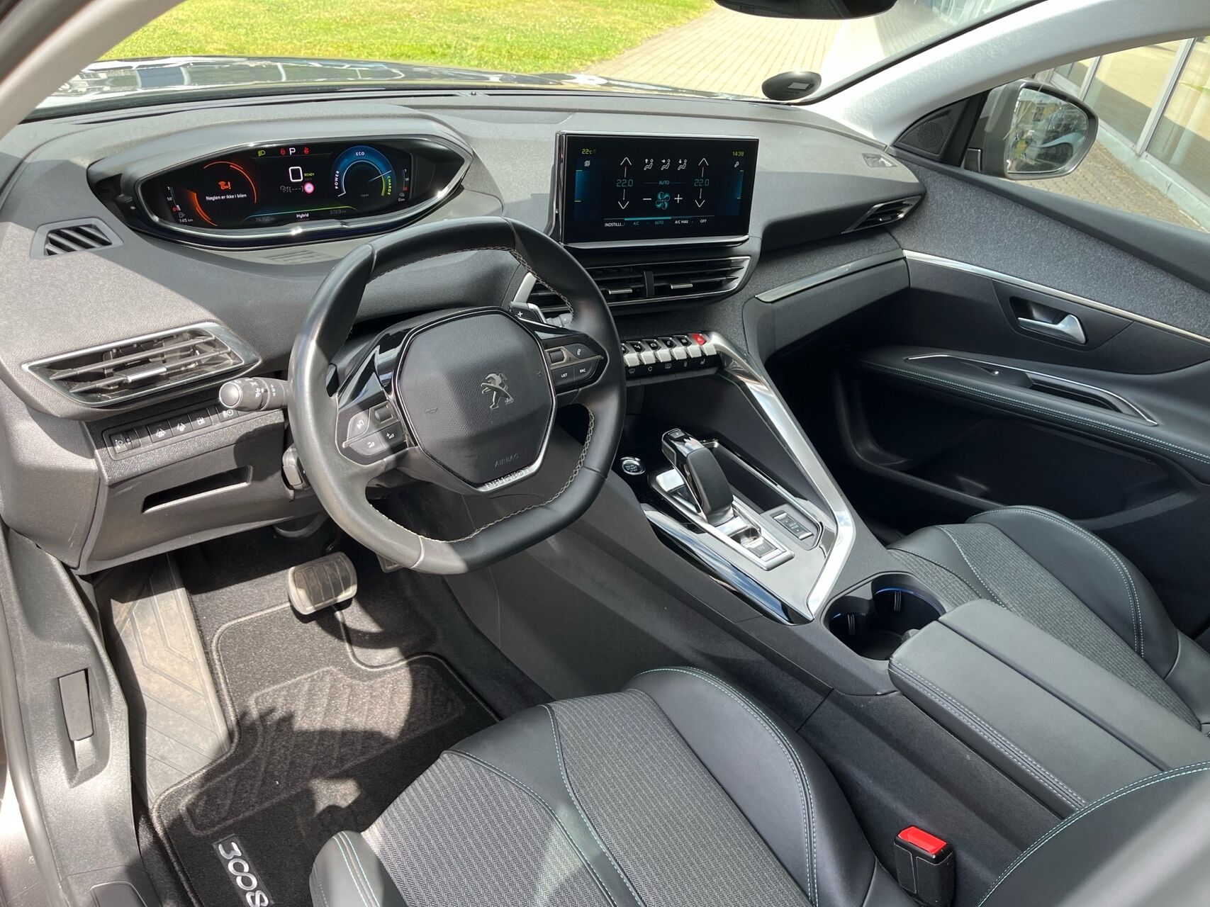Billede af Peugeot 3008 1,6 PureTech  Plugin-hybrid Allure Pack EAT8 225HK 5d 8g Aut.