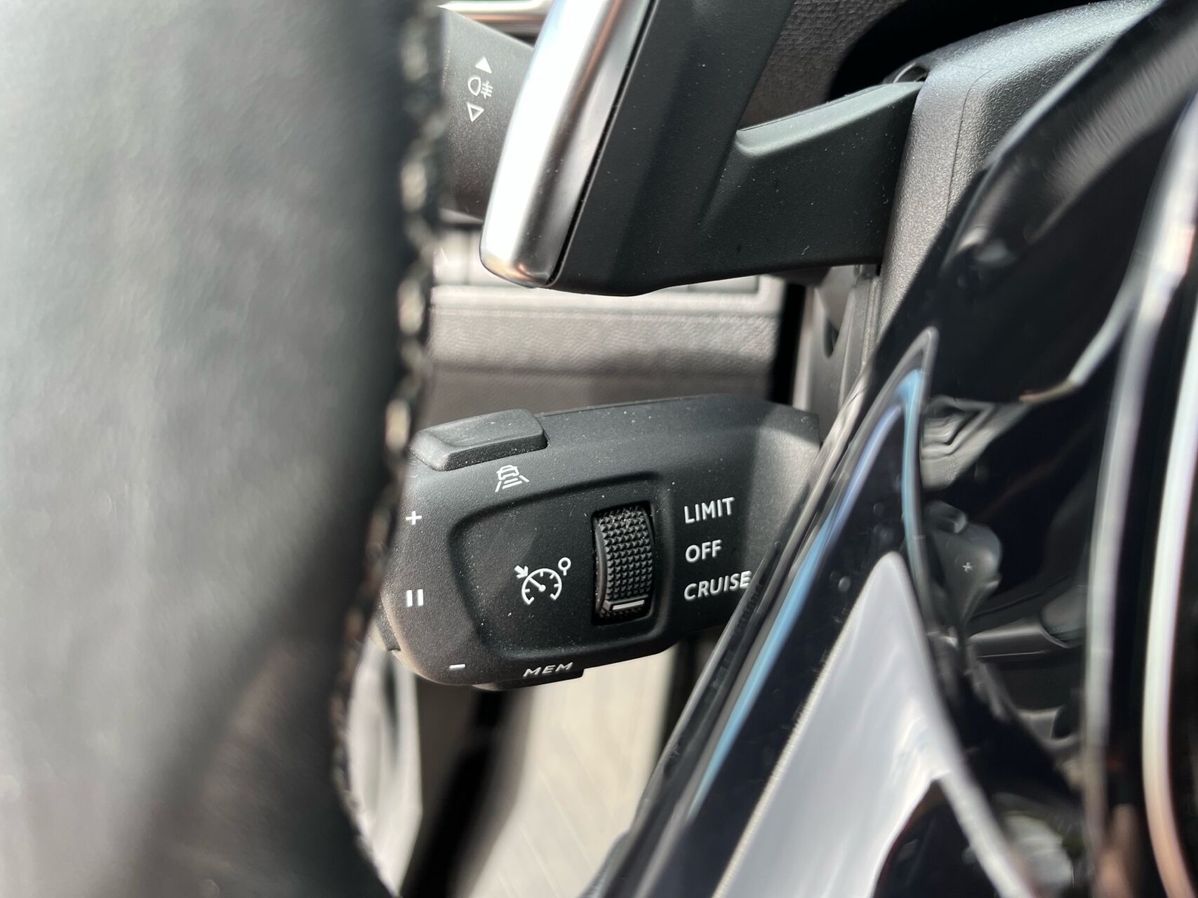 Billede af Peugeot 3008 1,6 PureTech  Plugin-hybrid Allure Pack EAT8 225HK 5d 8g Aut.