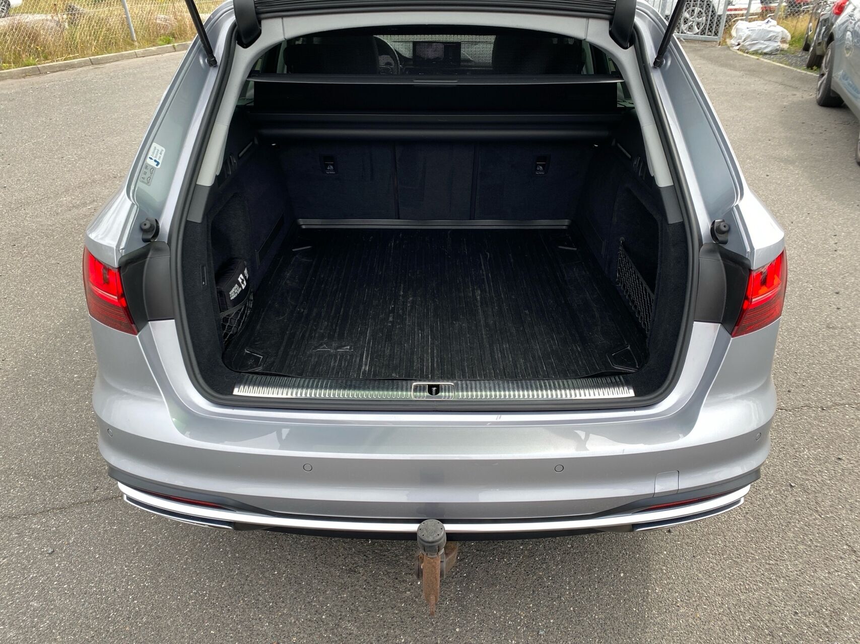 Billede af Audi A4 Avant 2,0 40 TFSI  Mild hybrid Advanced Prestige Tour Plus S Tronic 190HK Stc 7g Aut.