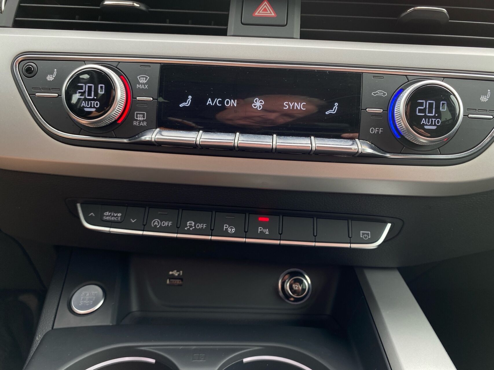 Billede af Audi A4 Avant 2,0 40 TFSI  Mild hybrid Advanced Prestige Tour Plus S Tronic 190HK Stc 7g Aut.