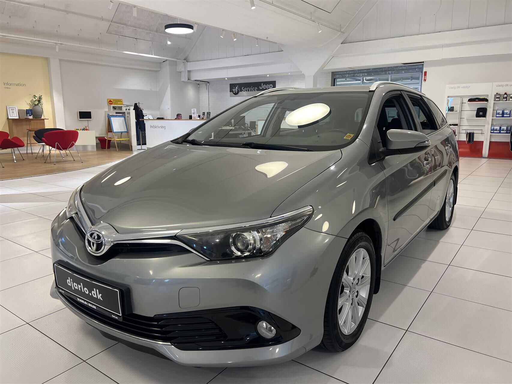 Billede af Toyota Auris Touring Sports 1,2 T T2 Comfort 116HK Stc 6g