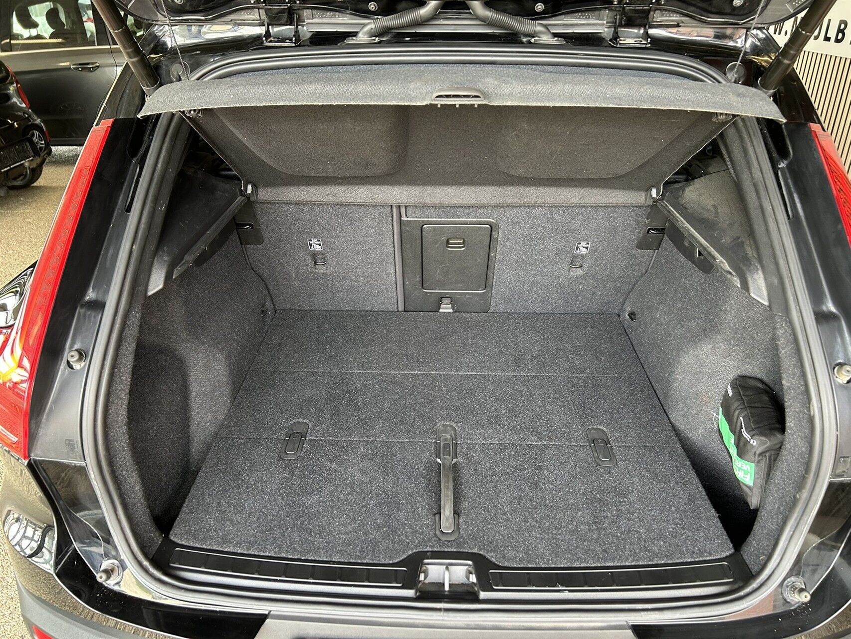 Billede af Volvo XC40 P8 Recharge Twin Pro AWD 408HK 5d Aut.