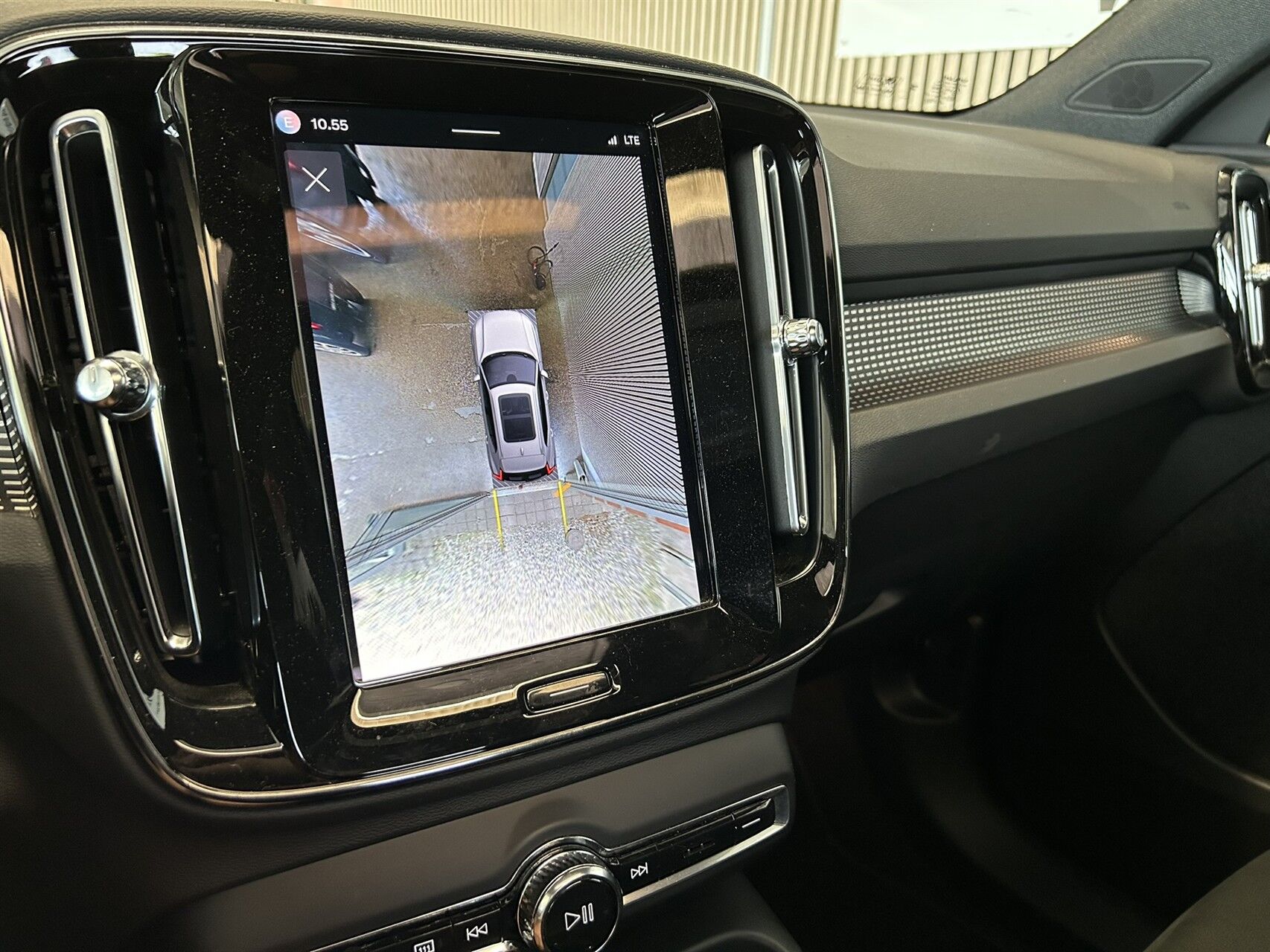 Billede af Volvo XC40 P8 Recharge Twin Pro AWD 408HK 5d Aut.