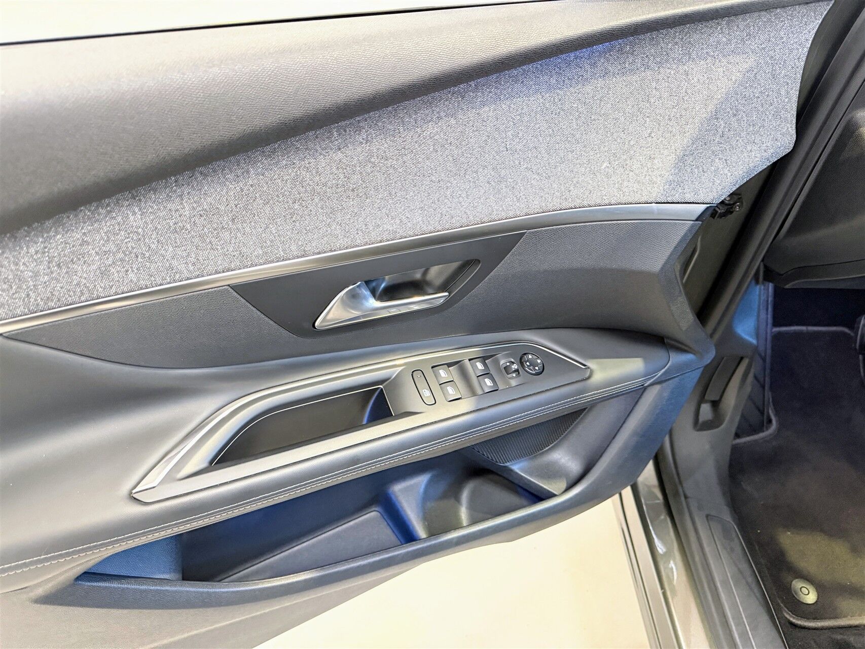 Billede af Peugeot 3008 1,6 BlueHDi Active EAT6 120HK 6g Aut.