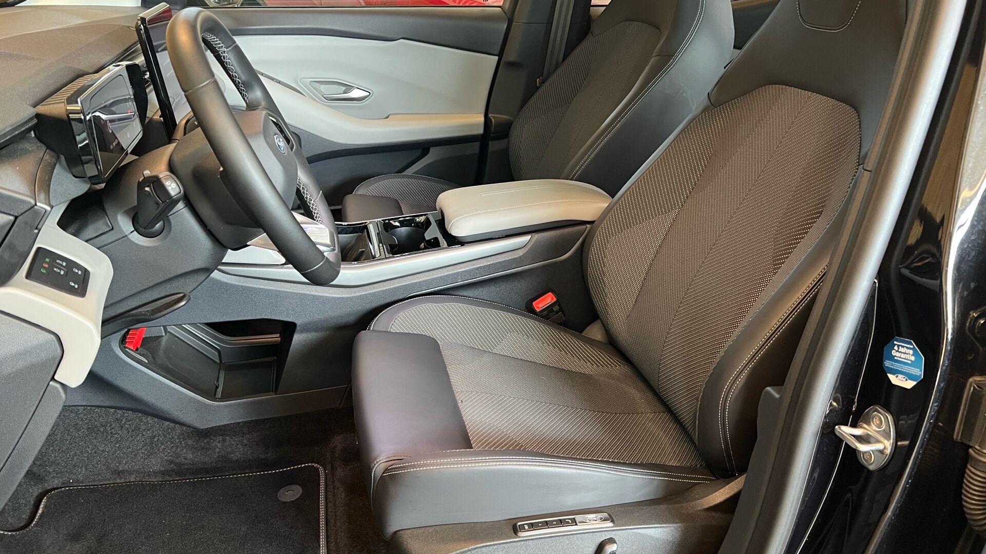 Billede af Ford Explorer EL UR Select AWD 340HK 5d Aut.