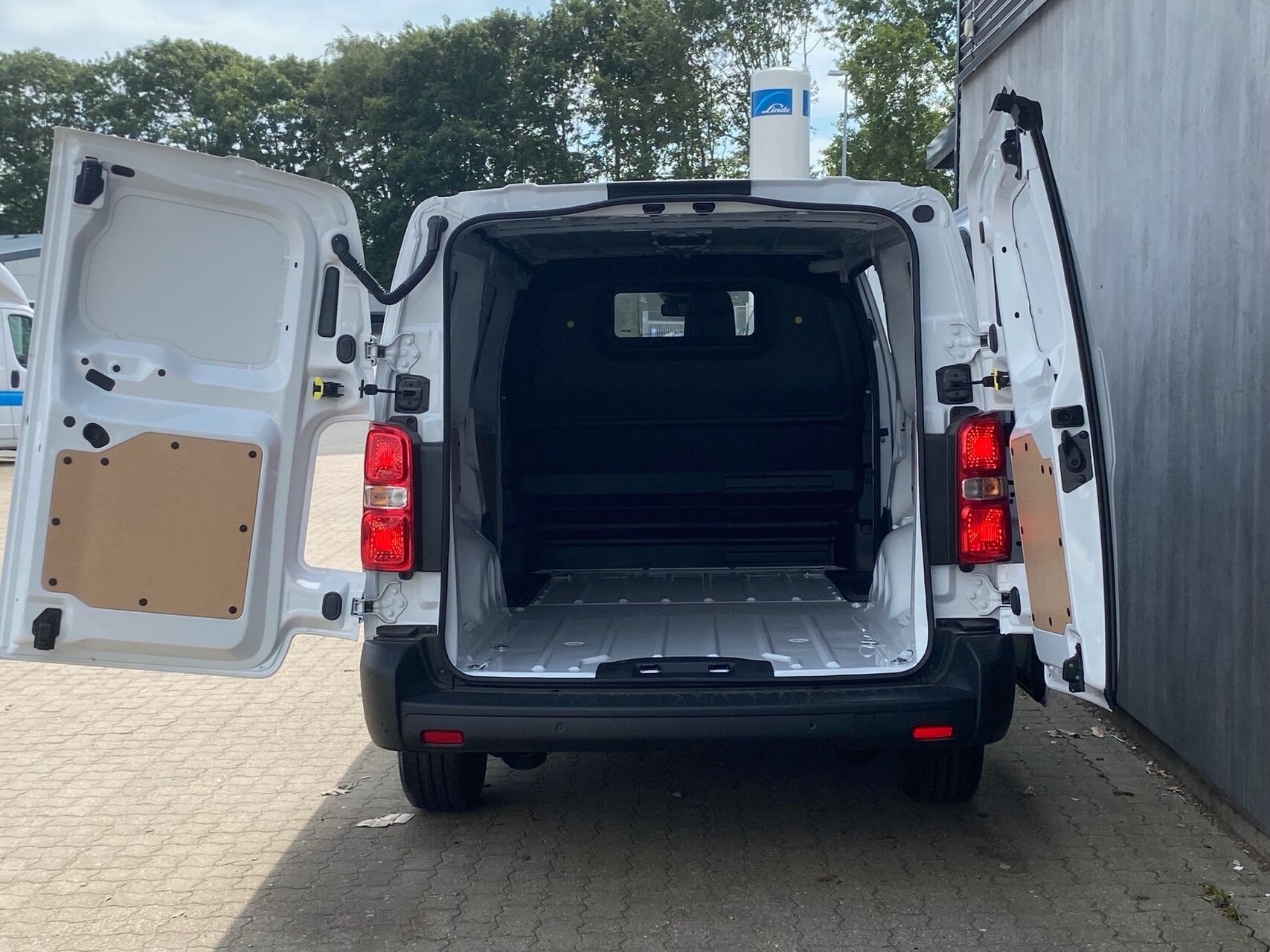 Billede af Fiat Scudo L3 2,2 BlueHDI Pro 180HK Van 8g Aut.