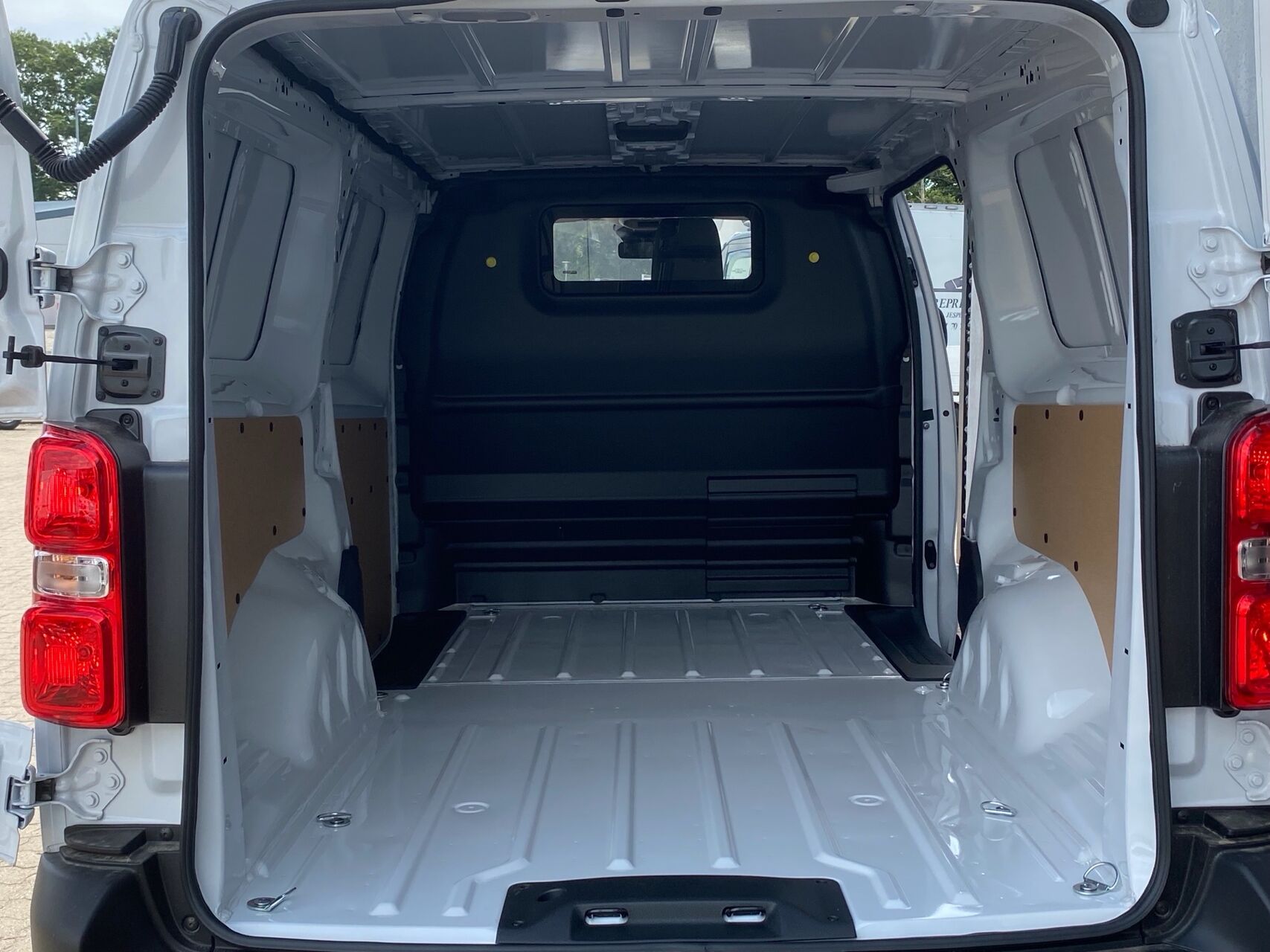 Billede af Fiat Scudo L3 2,2 BlueHDI Pro 180HK Van 8g Aut.