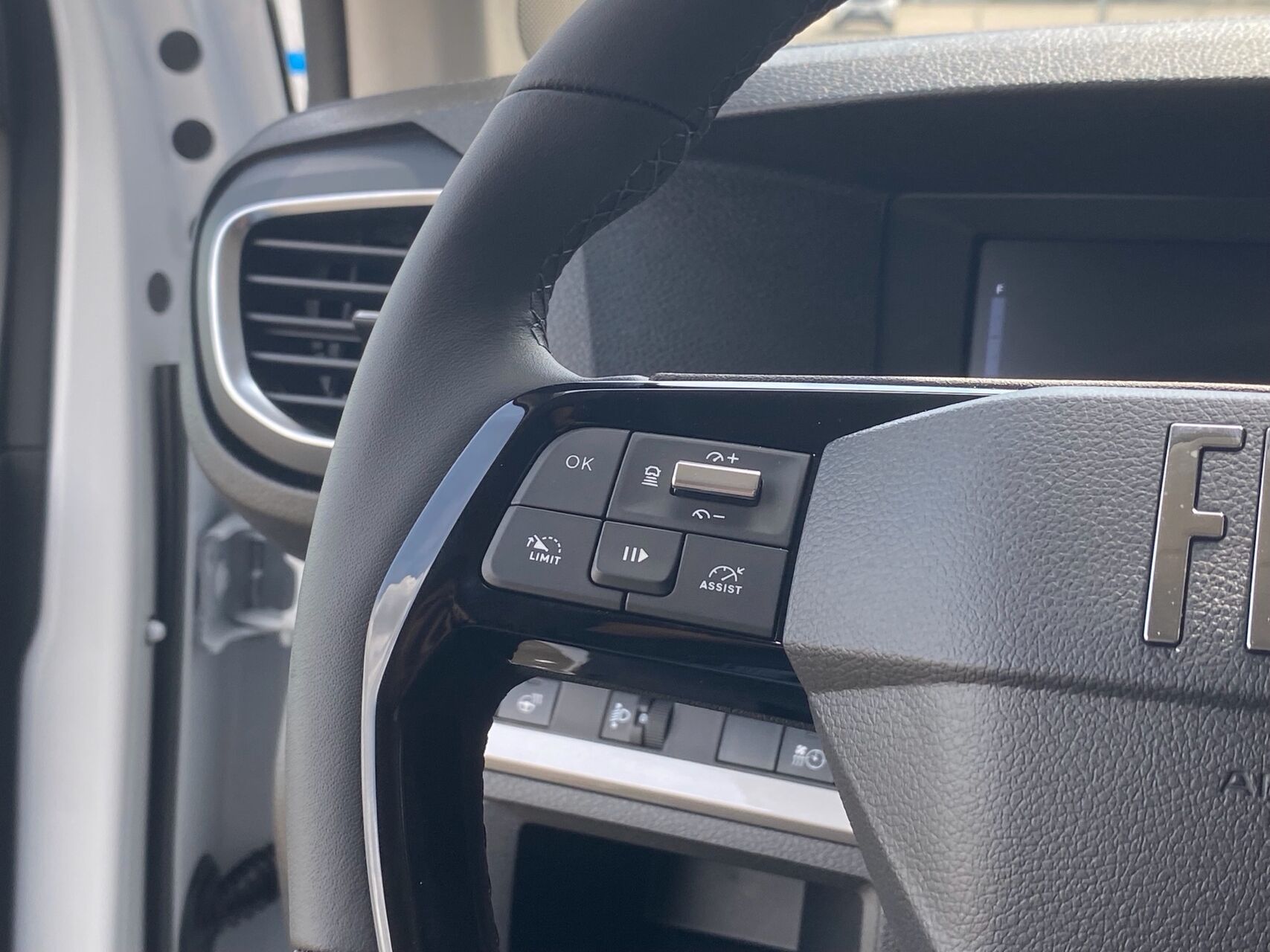 Billede af Fiat Scudo L3 2,2 BlueHDI Pro 180HK Van 8g Aut.